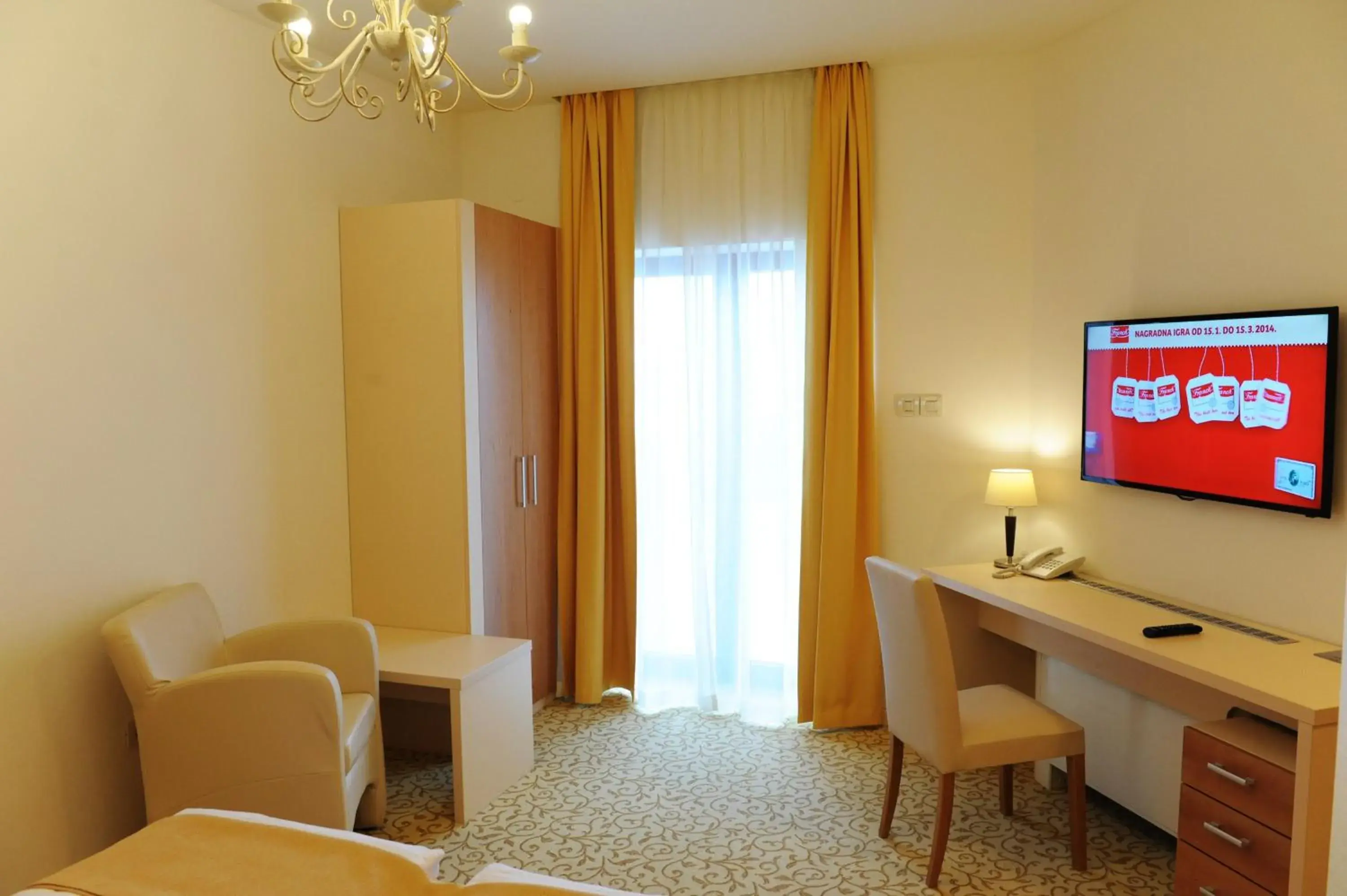 Seating area, TV/Entertainment Center in Hotel Gallus