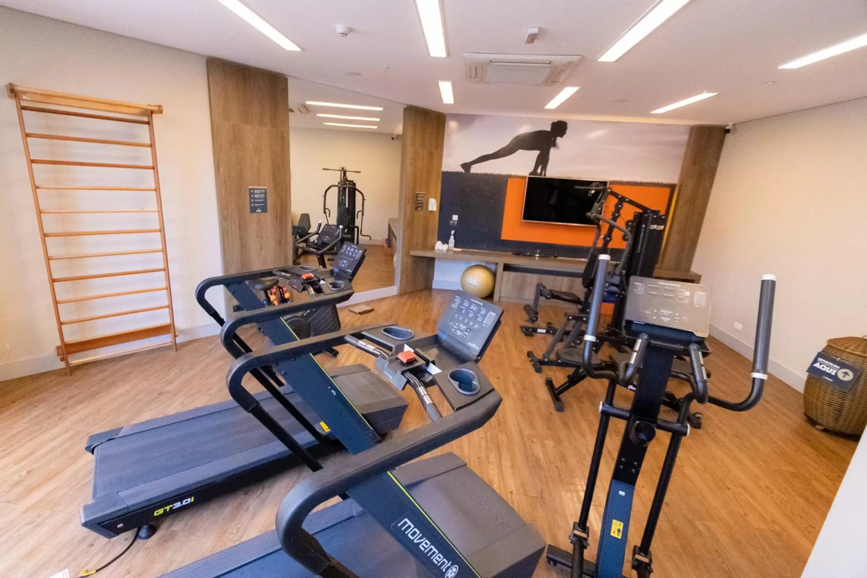 Fitness centre/facilities in JL Hotel by Bourbon Fitness centre/facilities in JL Hotel by Bourbon