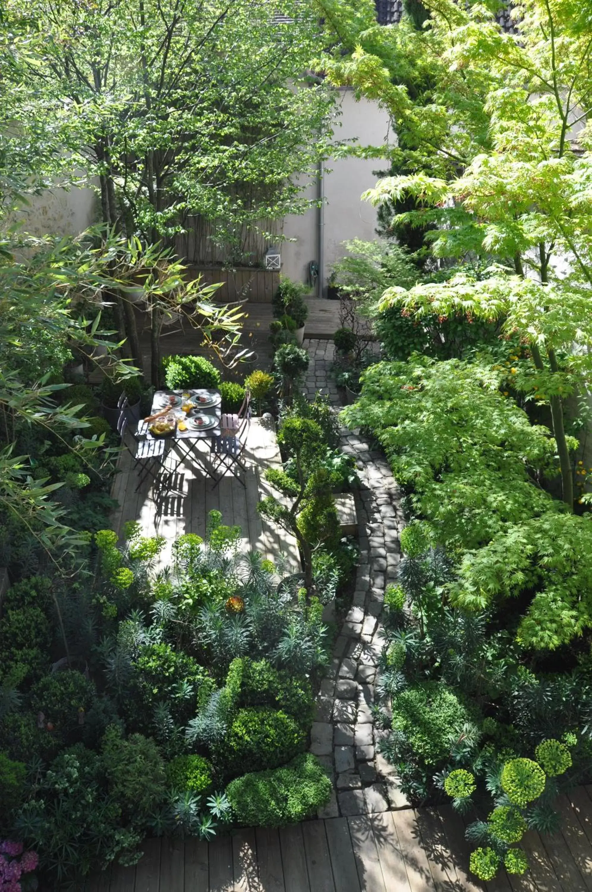 Garden in Au Noeud Vert Chambres d'hôtes