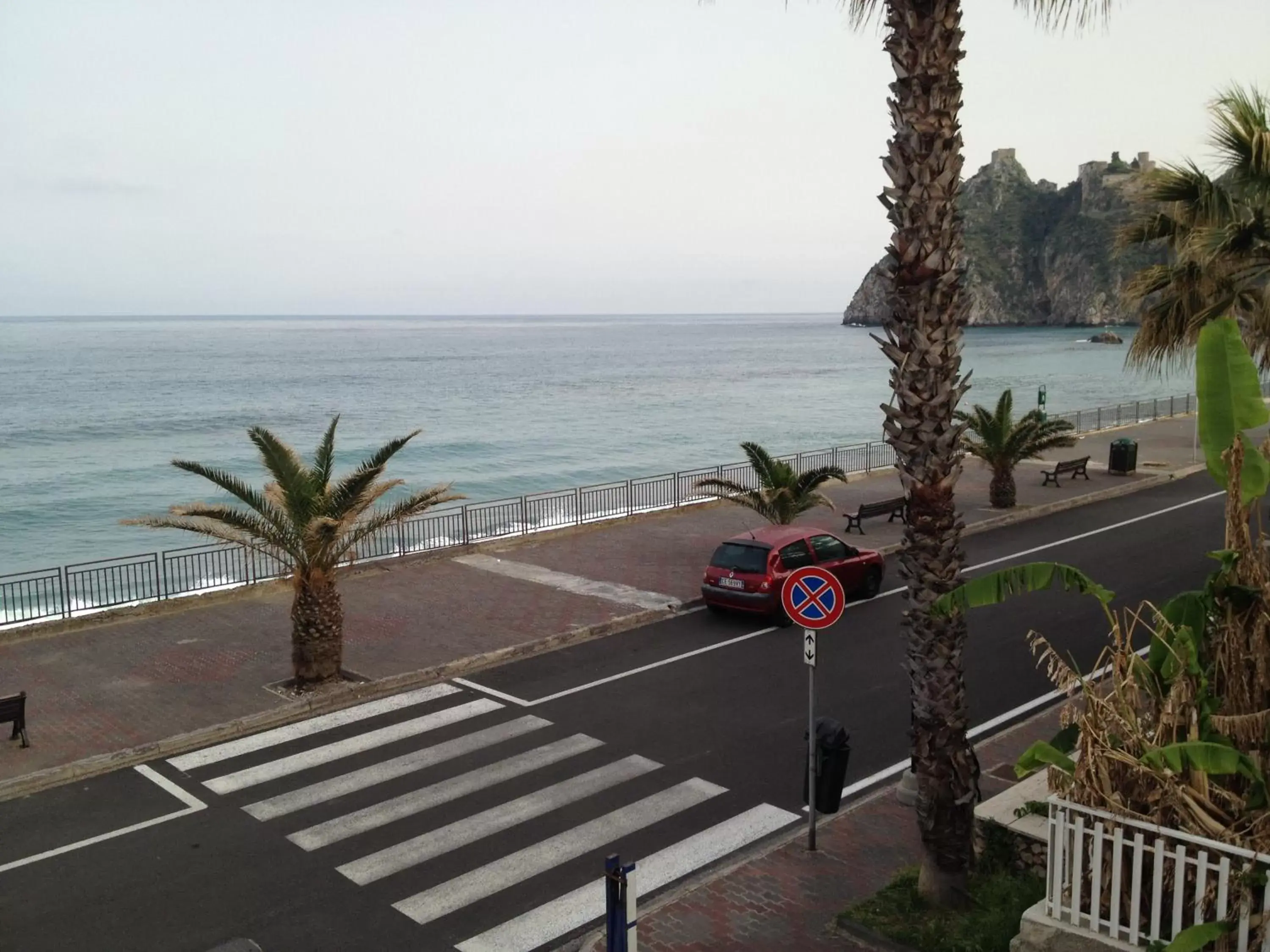 Beach, Sea View in Akron B&B