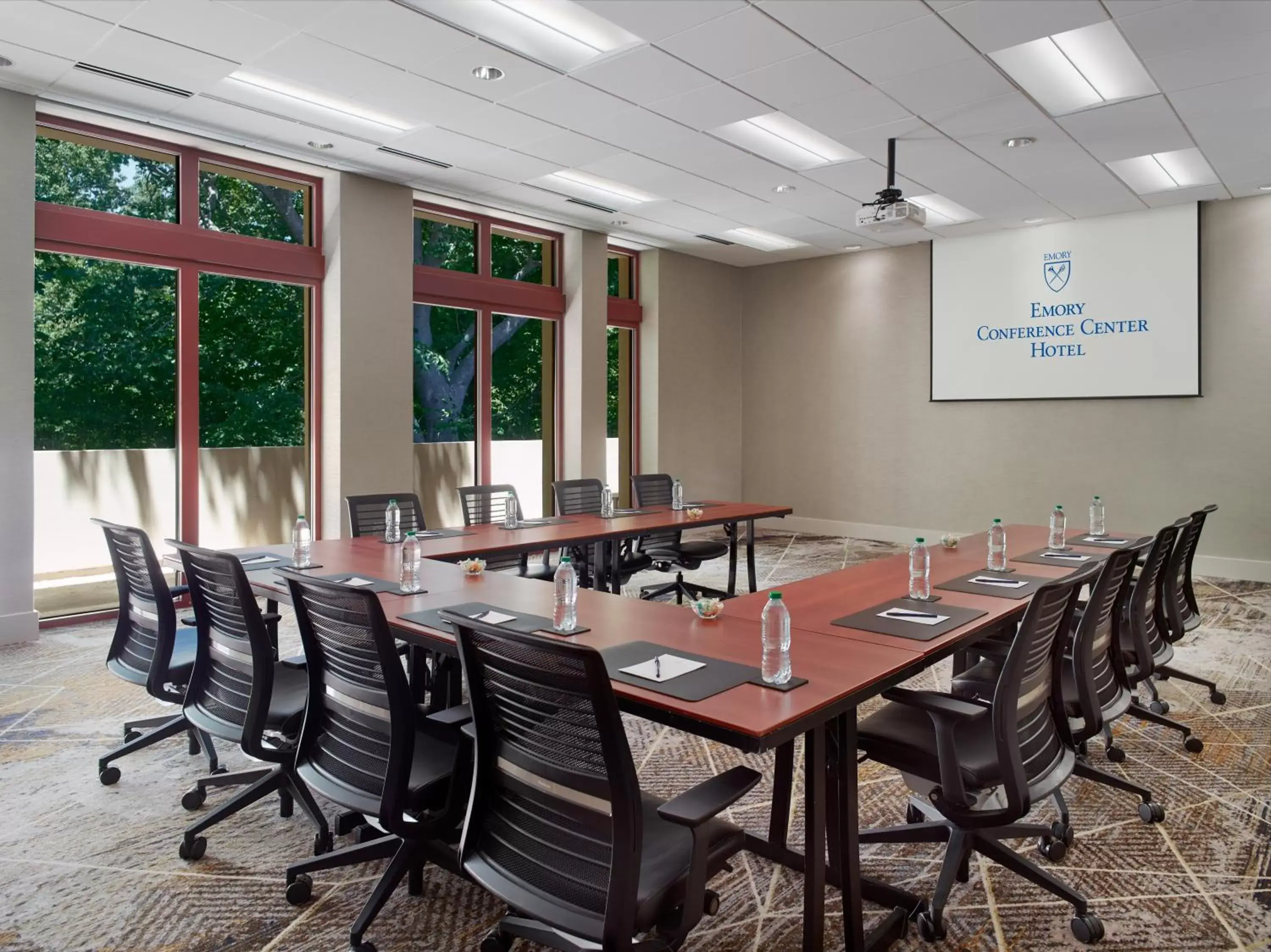 Meeting/conference room in Emory Conference Center Hotel
