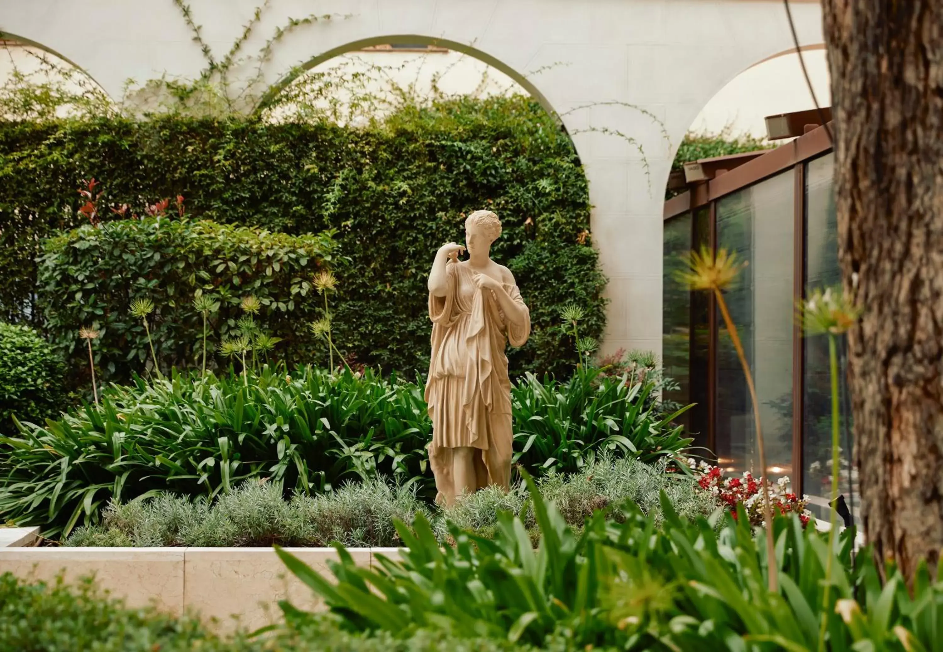 Garden in Palacio de los Duques Gran Meliá - The Leading Hotels of the World