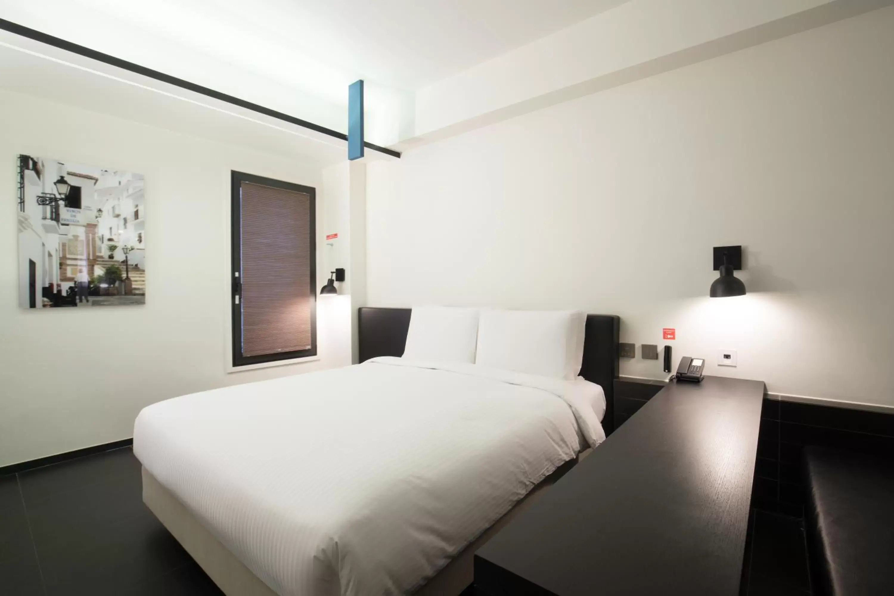 Photo of the whole room, Bed in Sotetsu Hotels The Splaisir Seoul Myeongdong
