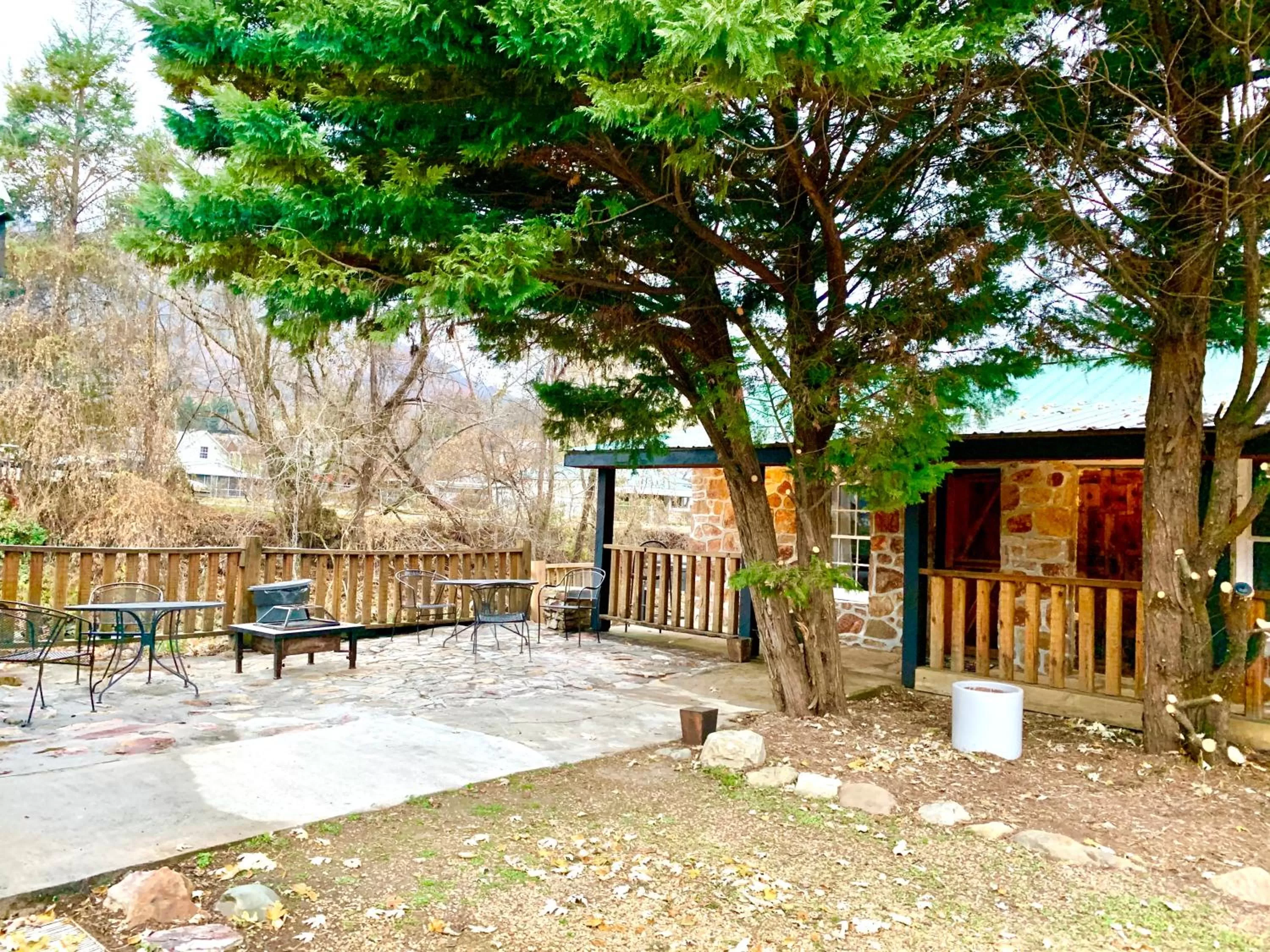 Property building in Spring Creek Hotel