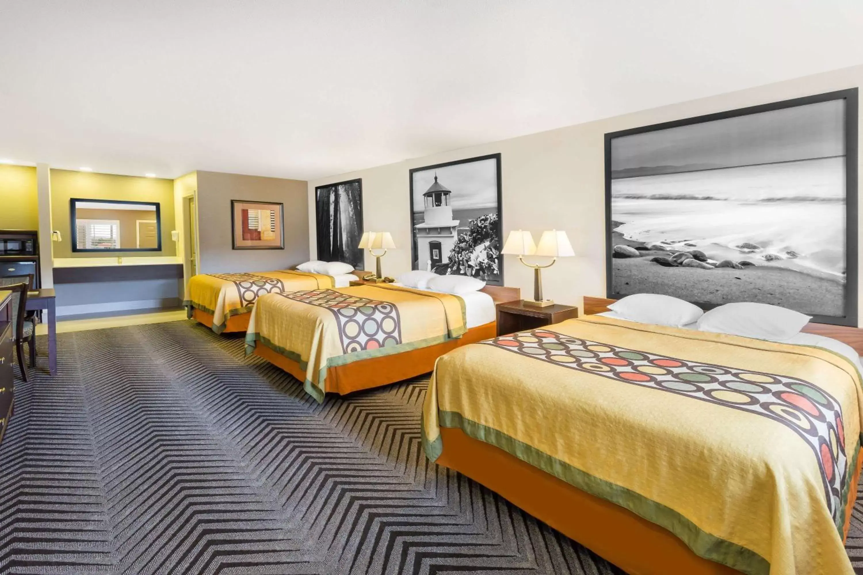 Photo of the whole room, Bed in Super 8 by Wyndham Fortuna Photo of the whole room, Bed in Super 8 by Wyndham Fortuna