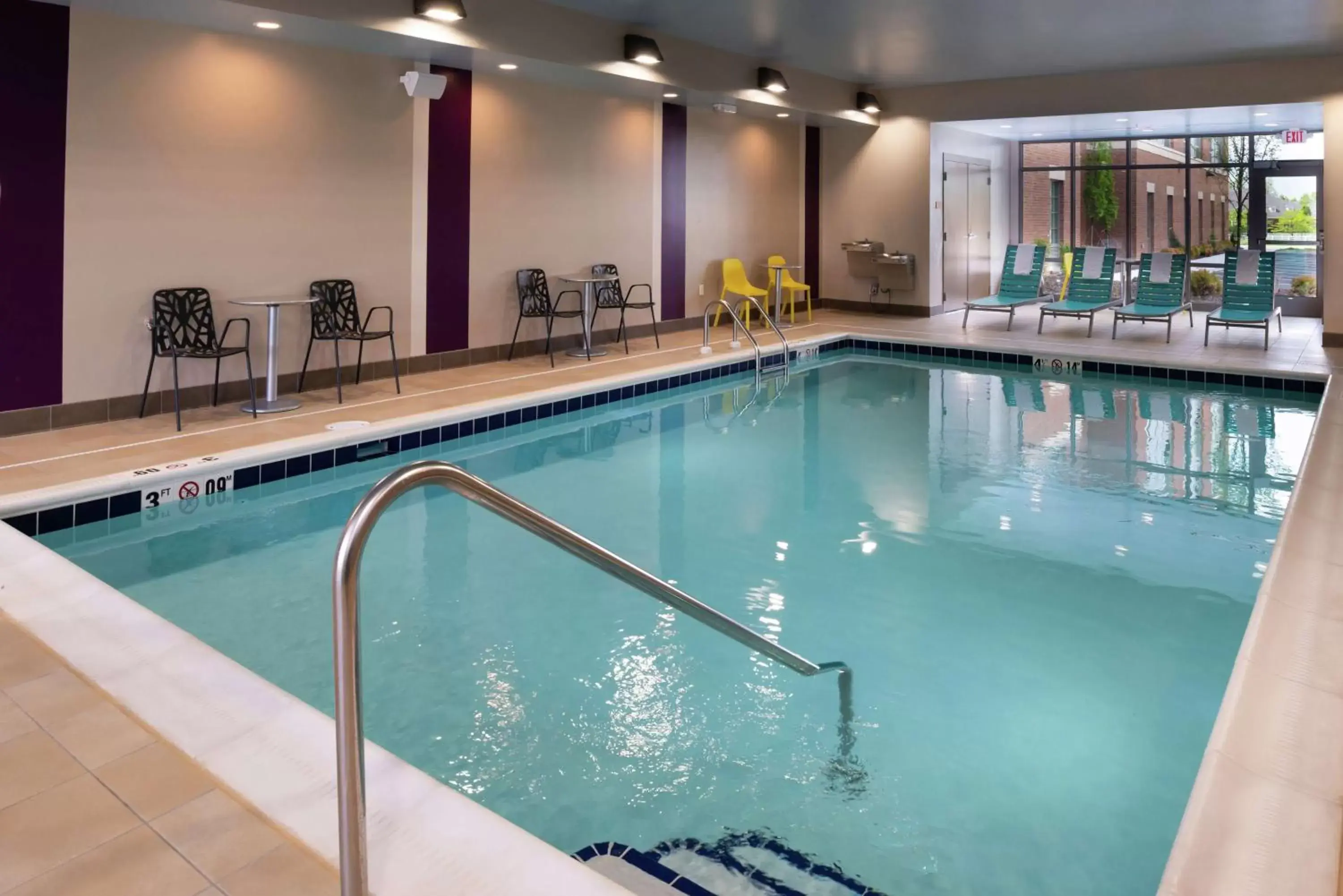 Pool view, Swimming Pool in Home2 Suites By Hilton New Albany Columbus