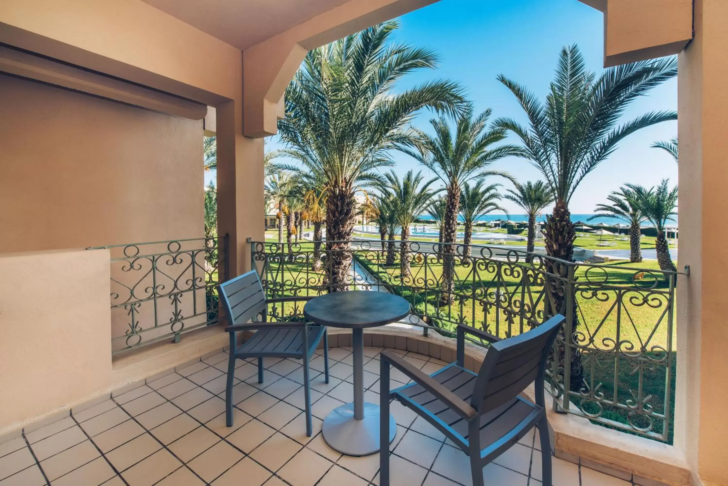 Garden, Balcony/Terrace in Iberostar Averroes