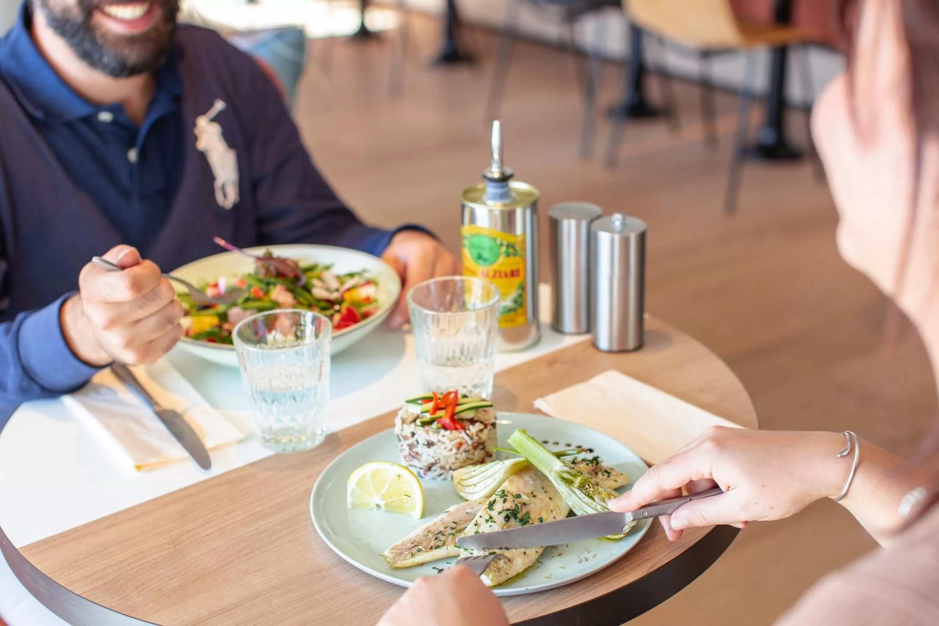 Restaurant/places to eat in ibis Nice Aéroport Promenade des Anglais