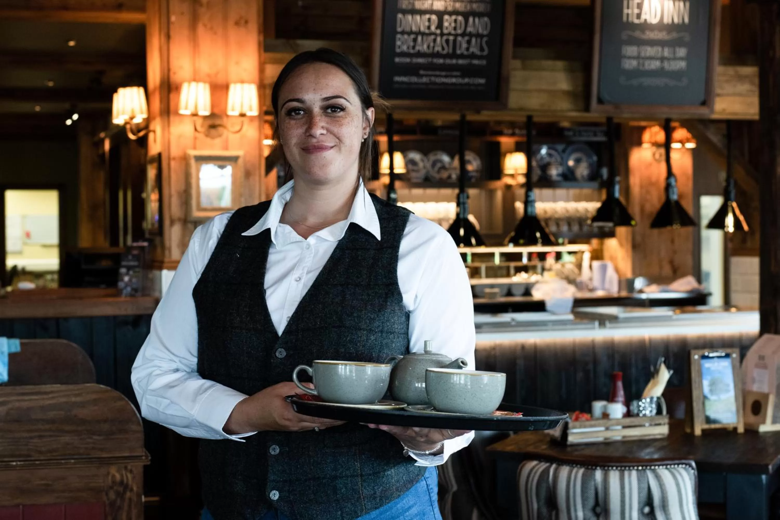 Restaurant/places to eat in The Hog's Head Inn - The Inn Collection Group