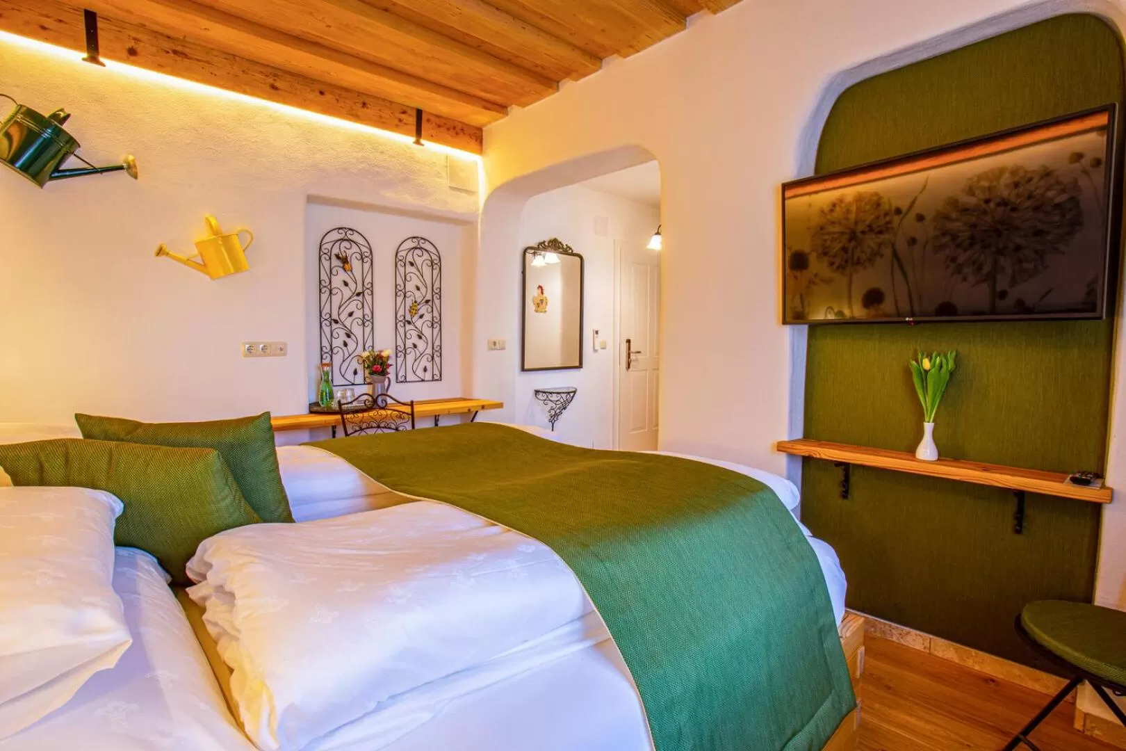 Bed in Gasthof Lend-Platzl