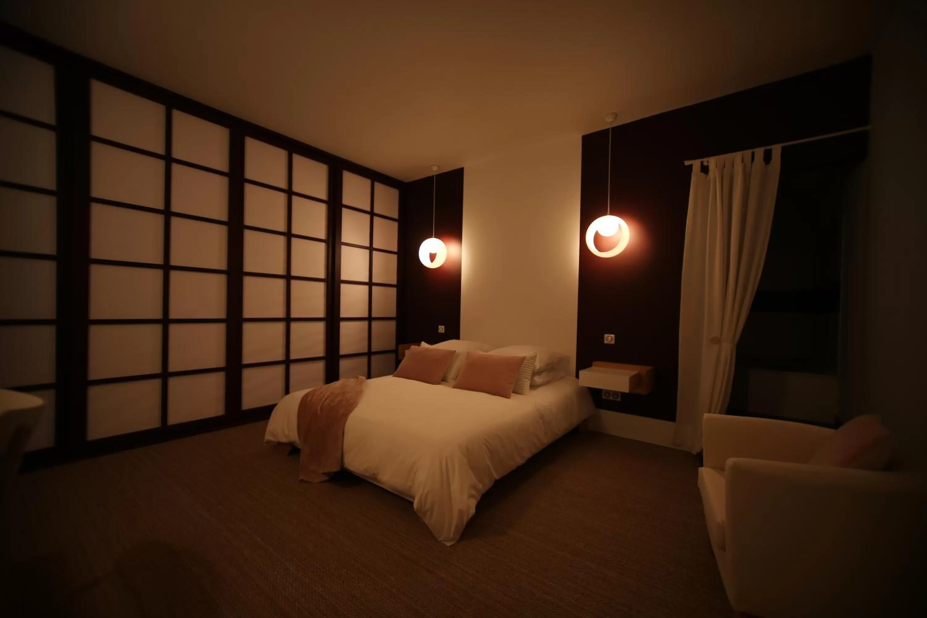 Photo of the whole room, Bed in Les Rêves de Flamboin