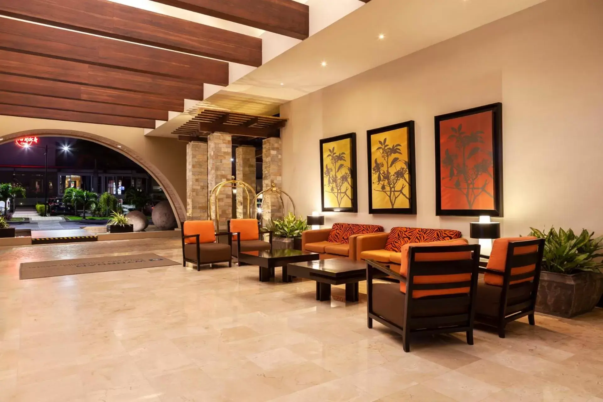 Off site, Lobby/Reception in Wyndham San Jose Herradura