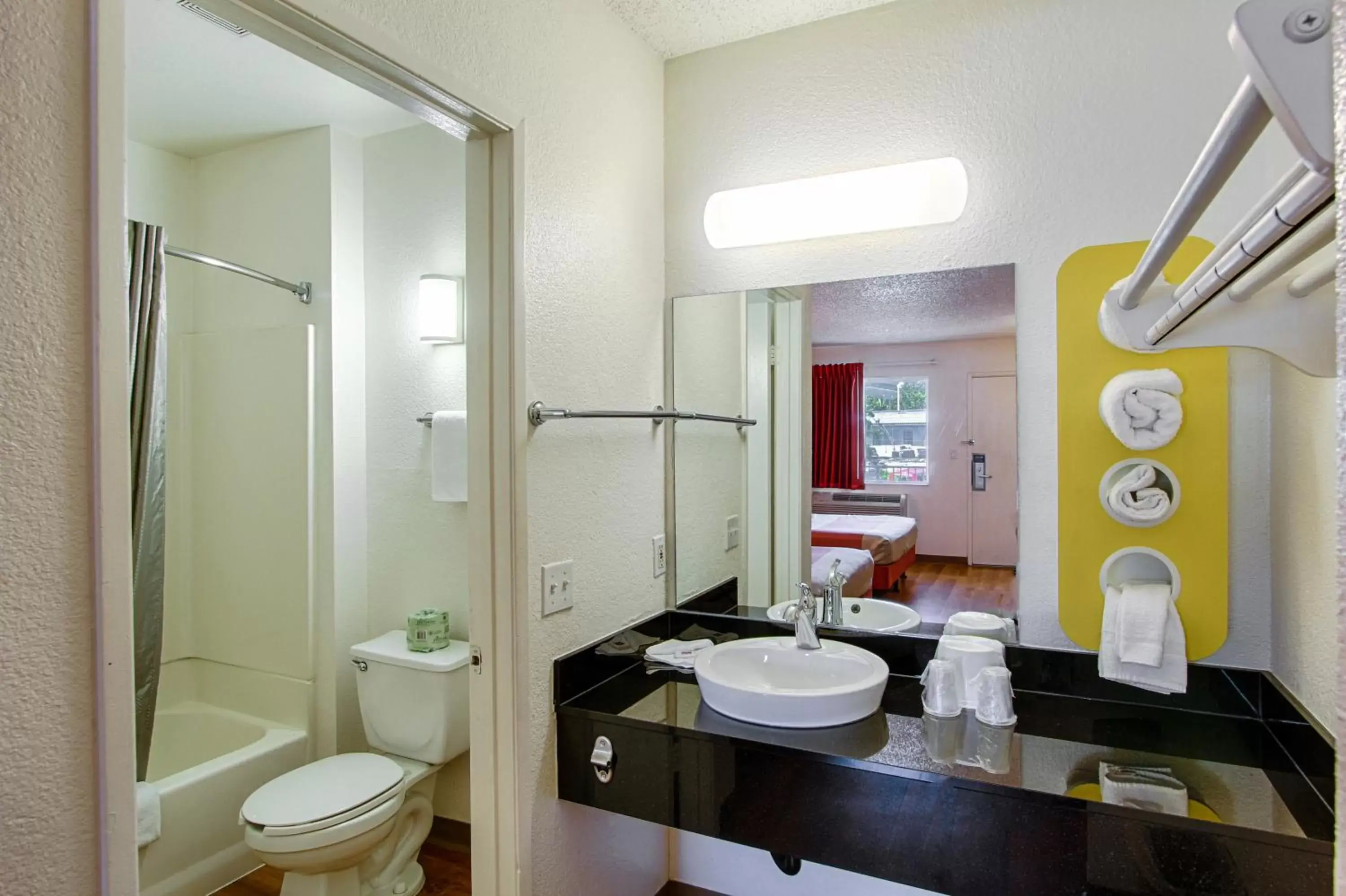 Bathroom in Motel 6-La Mesa, CA - San Diego