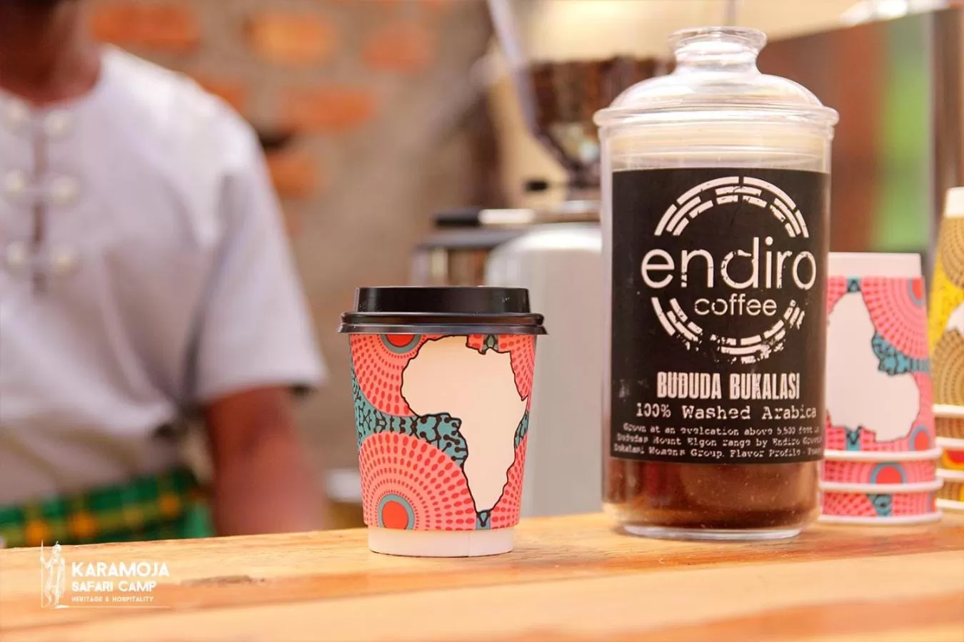 Drinks in Kara-Tunga Safari Camp