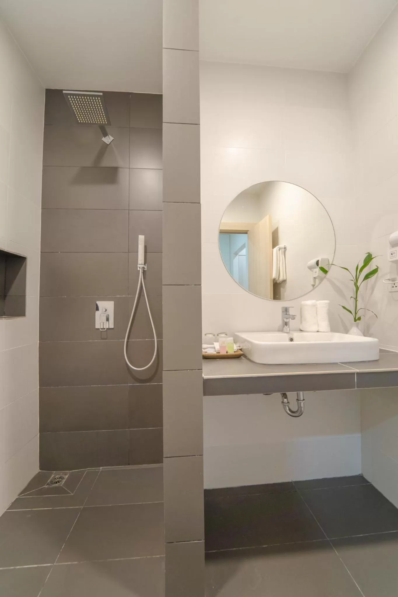 Bathroom in Angkor H Villa