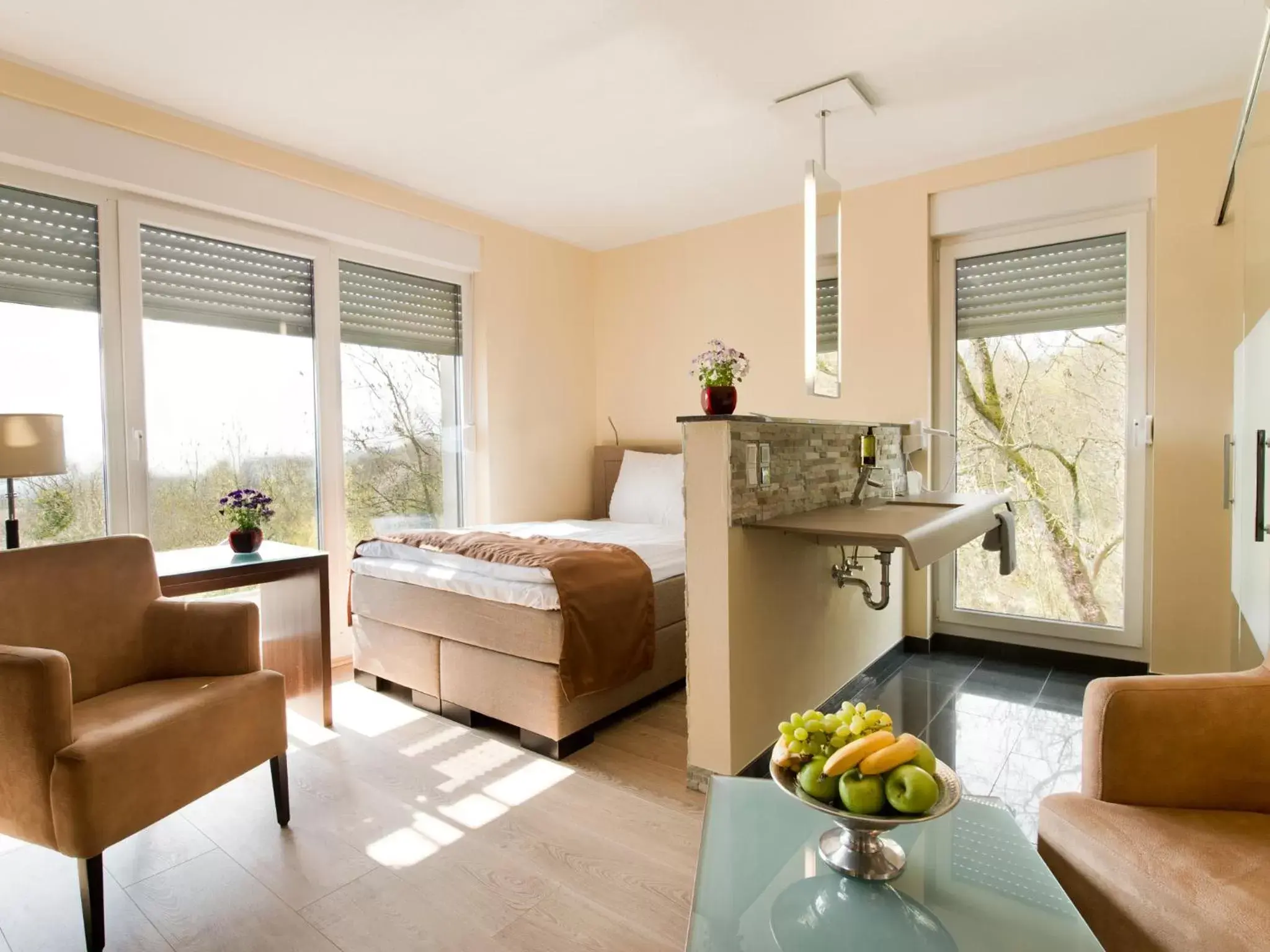 Bed in Design-Konferenzhotel & Restaurant Steinernes Schweinchen Bed in Design-Konferenzhotel & Restaurant Steinernes Schweinchen