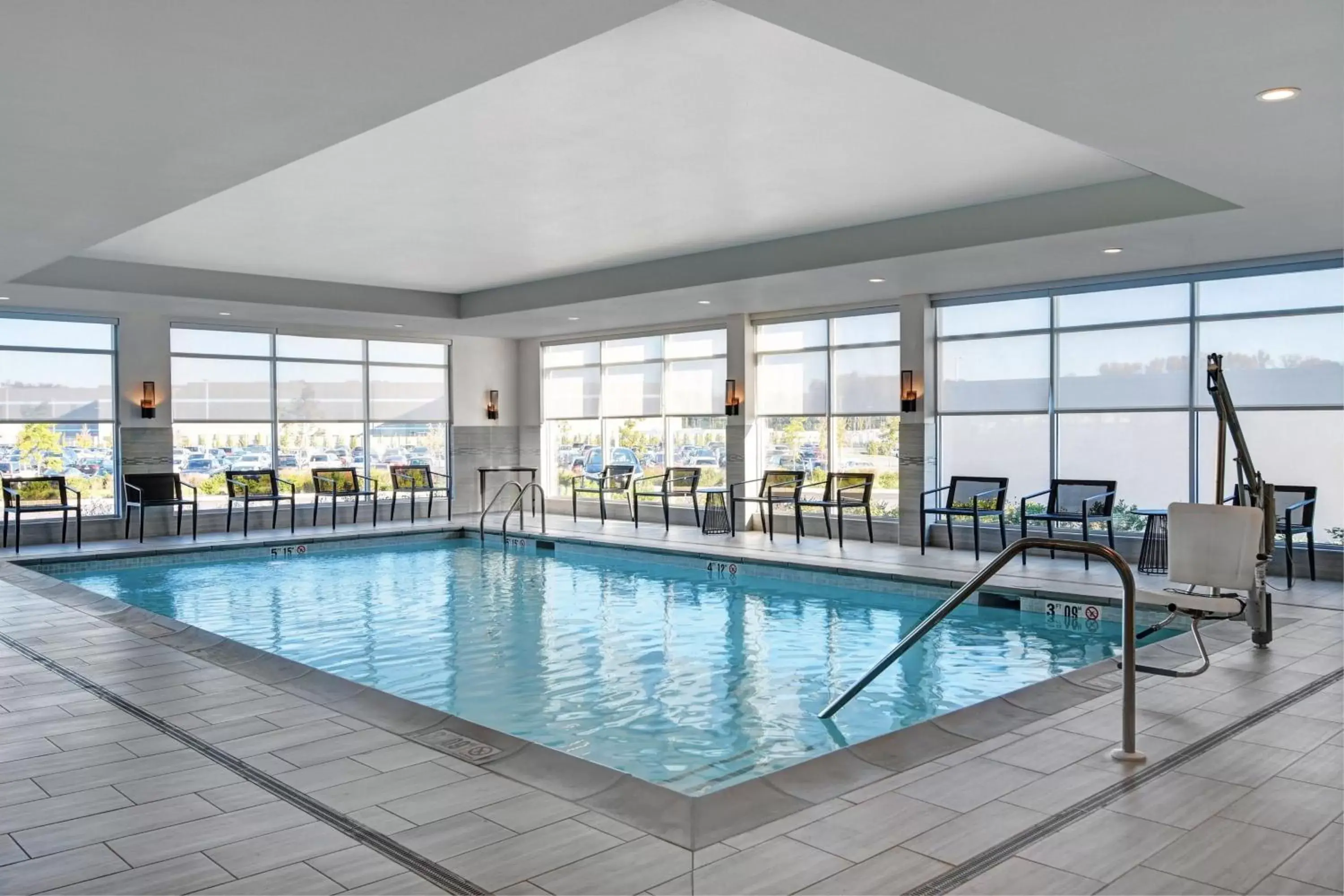 Swimming Pool in Courtyard by Marriott Hamilton