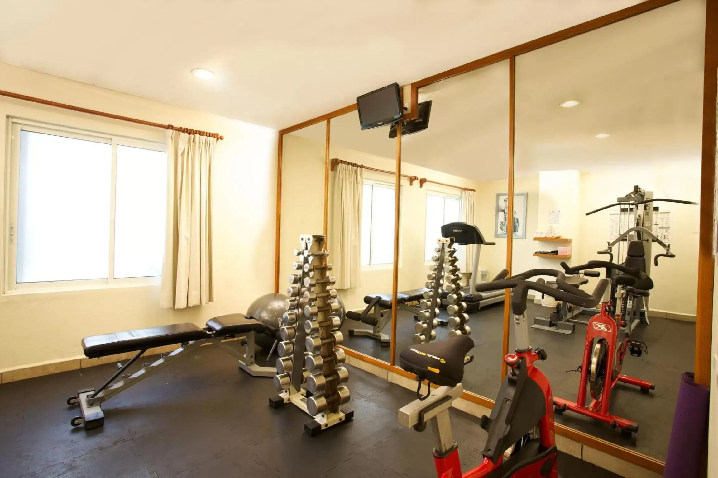 Fitness centre/facilities, Fitness Center/Facilities in Ixchel Beach Hotel