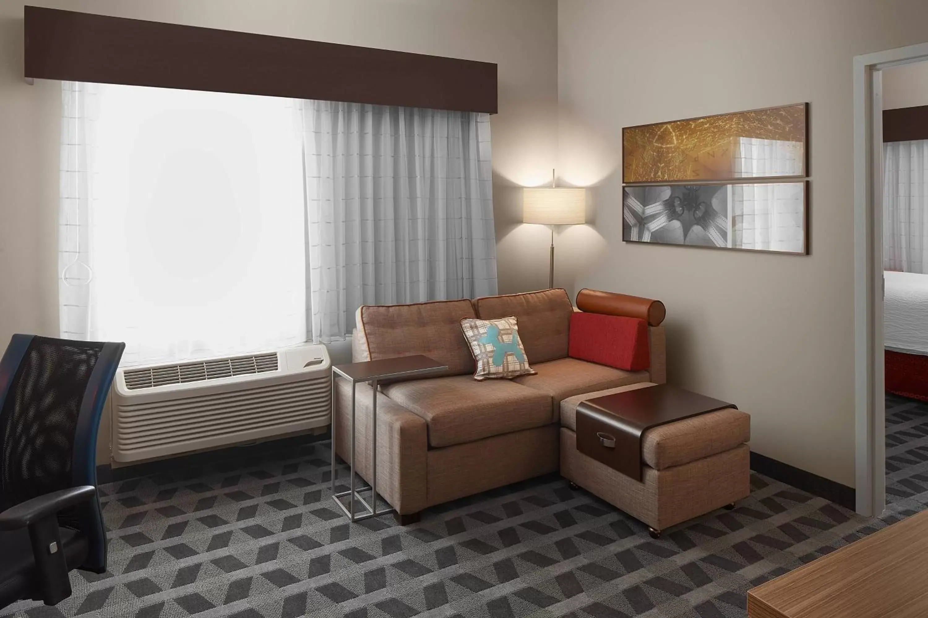 Living room, Seating Area in TownePlace Suites by Marriott Danville