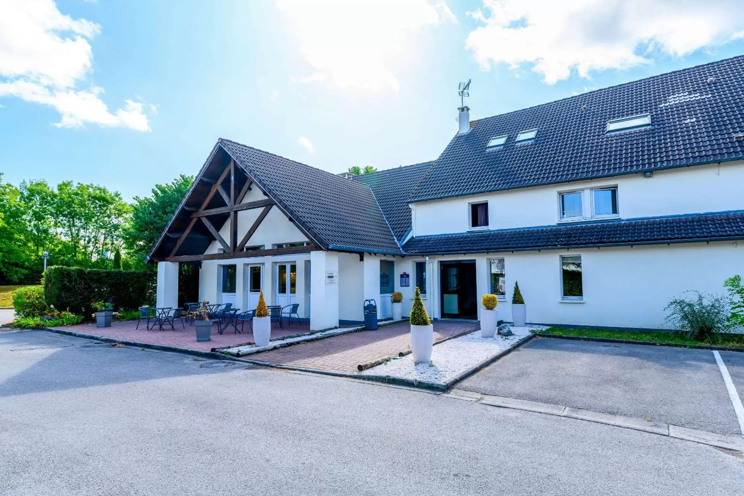 Property Building in Comfort Hotel Amiens Nord