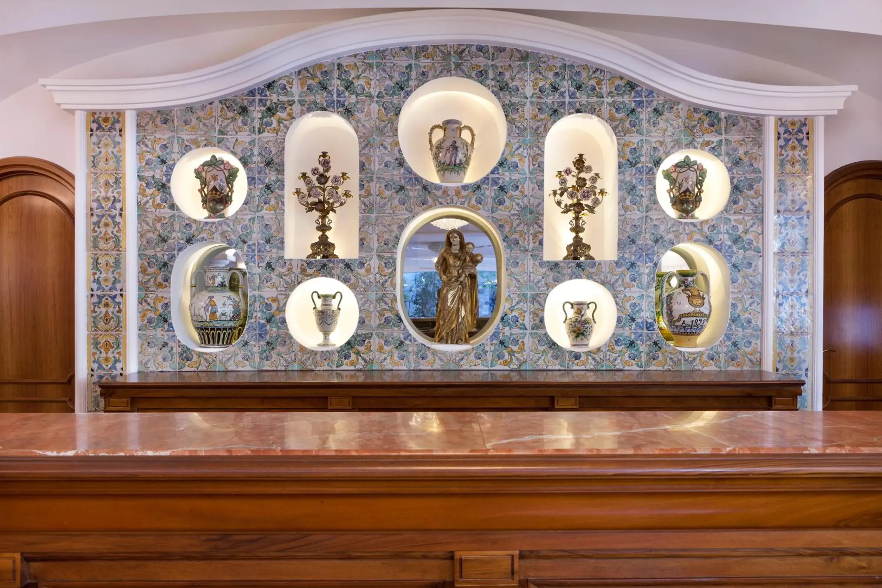 Decorative detail in Grand Hotel La Favorita Decorative detail in Grand Hotel La Favorita