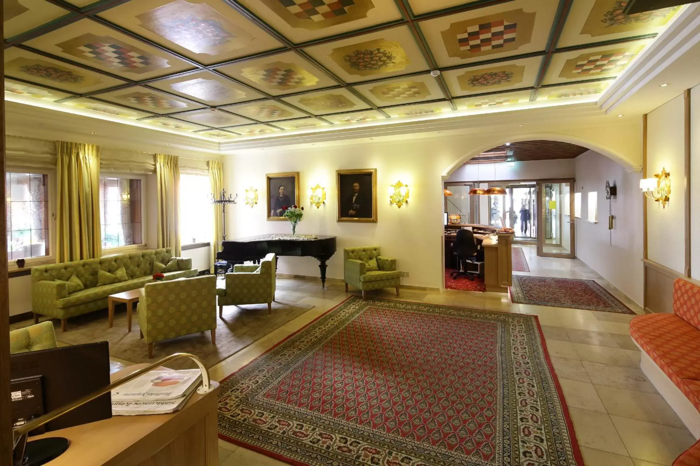 Lounge or bar, Lobby/Reception in Bayerischer Hof