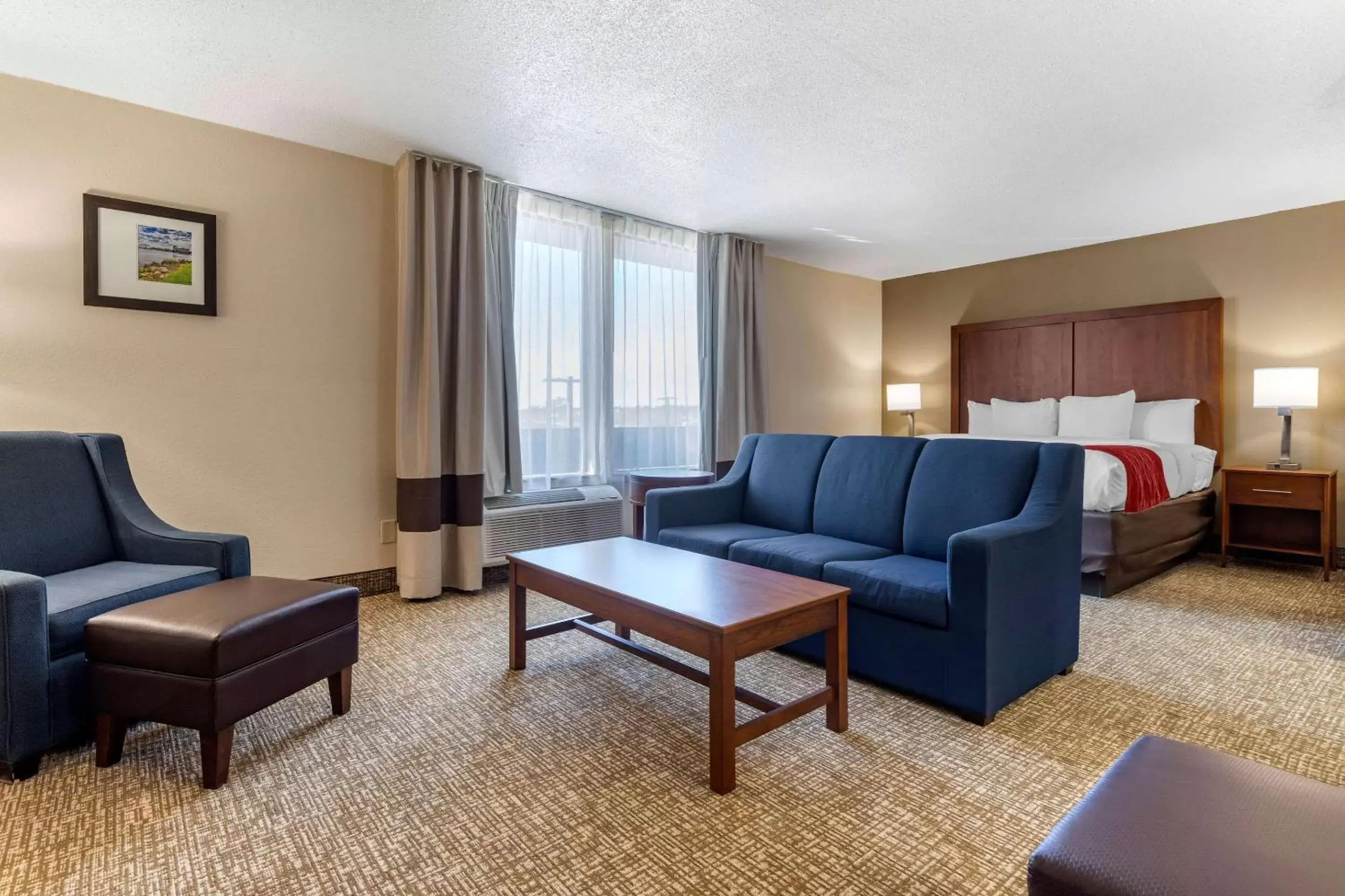 Photo of the whole room, Seating Area in Comfort Inn University Wilmington