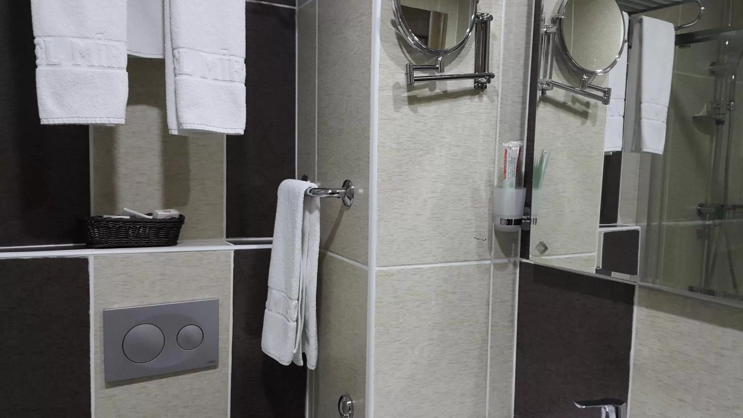 Shower in Miroglu Hotel