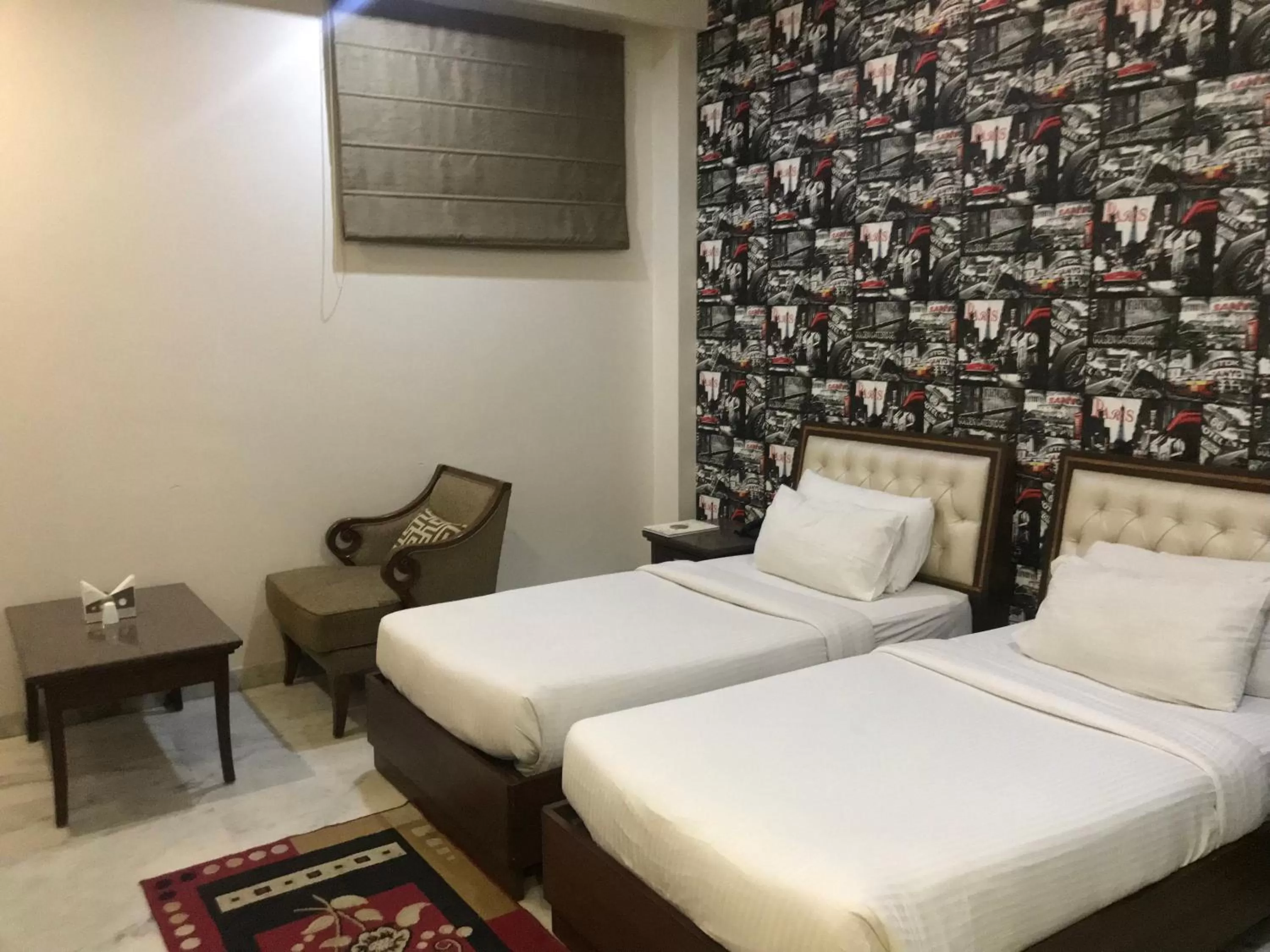 Bed in Hotel Leela Grande