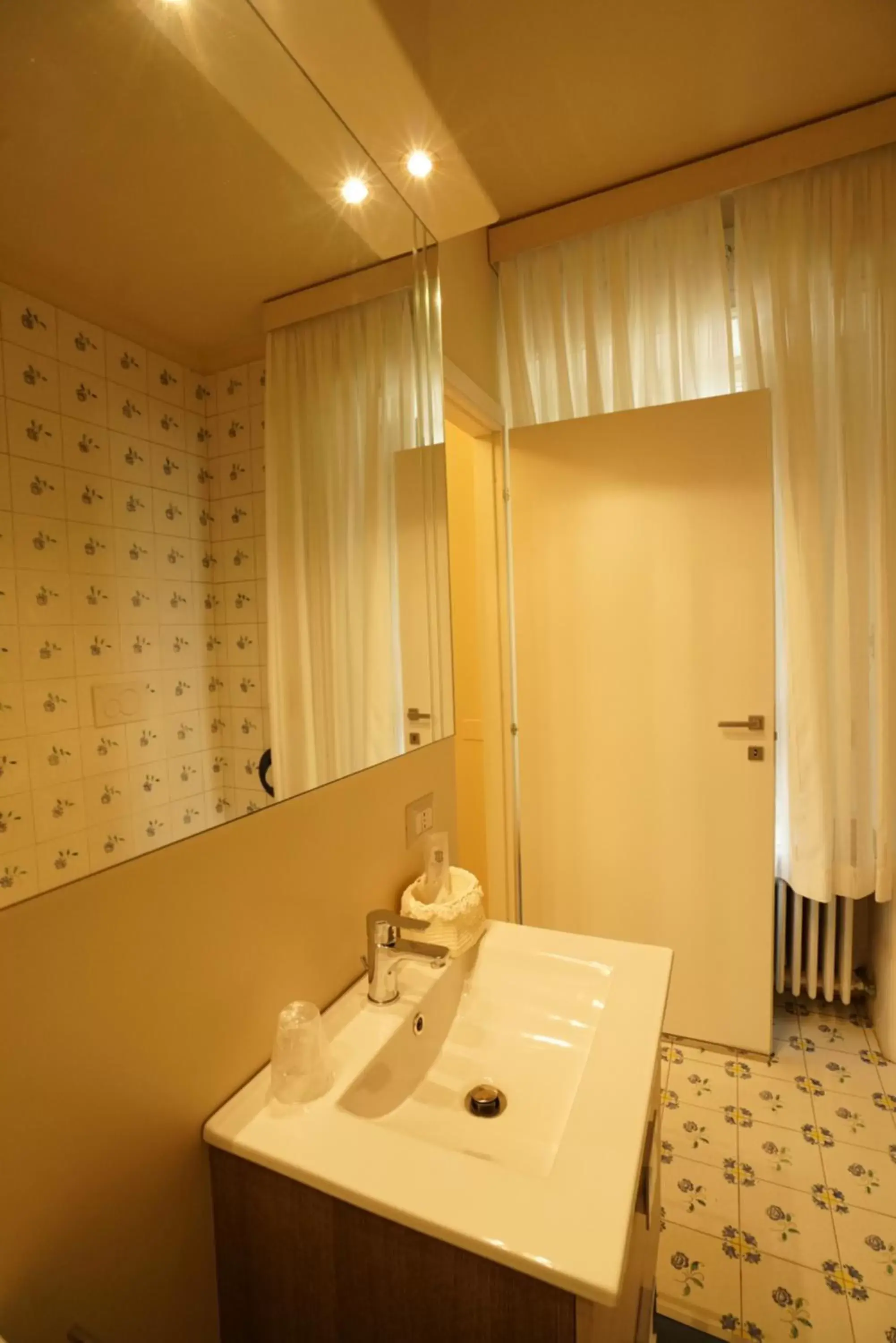 Bathroom in La Terrazza di via Elisa