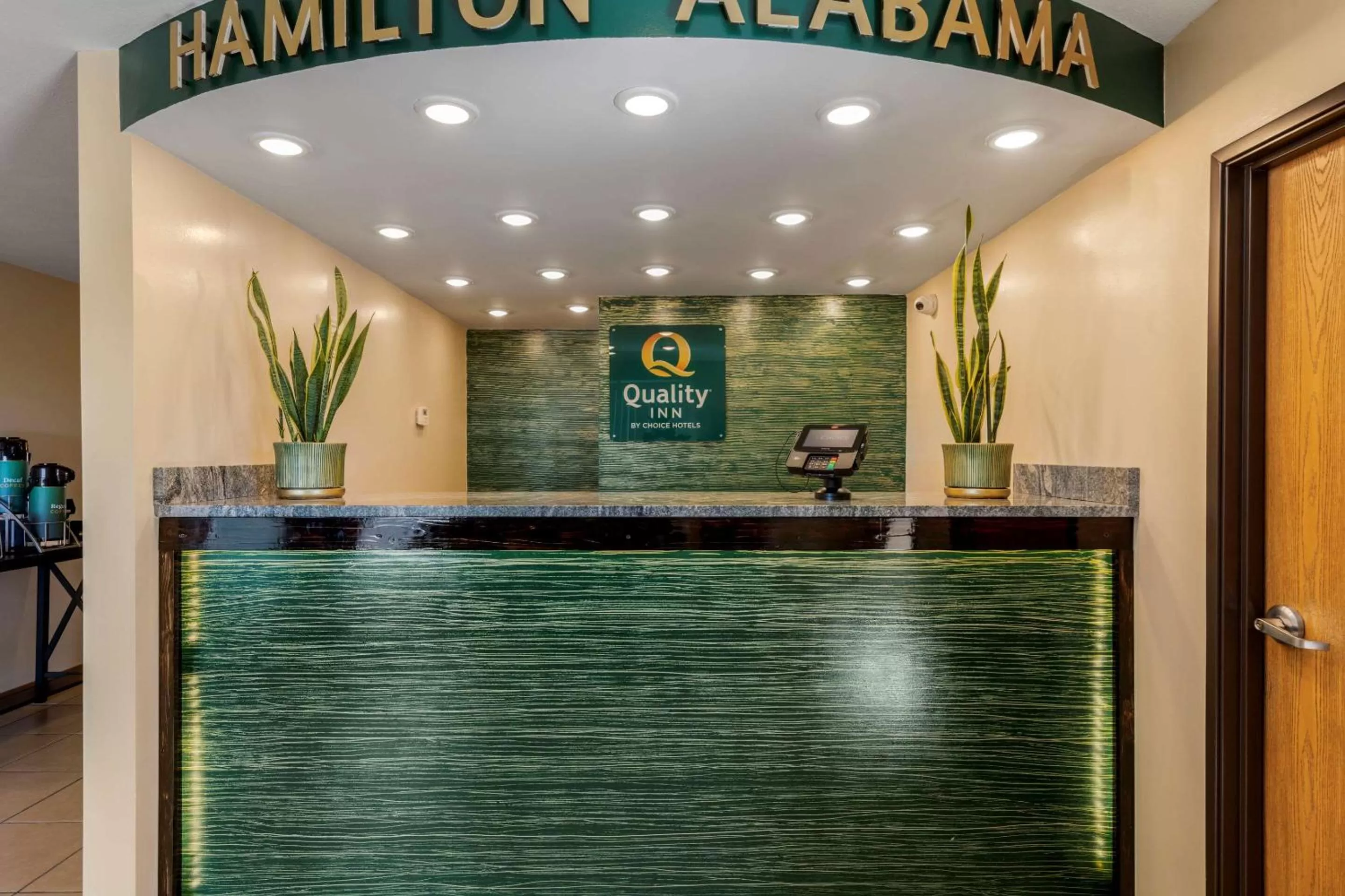 Lobby or reception in Quality Inn Hamilton