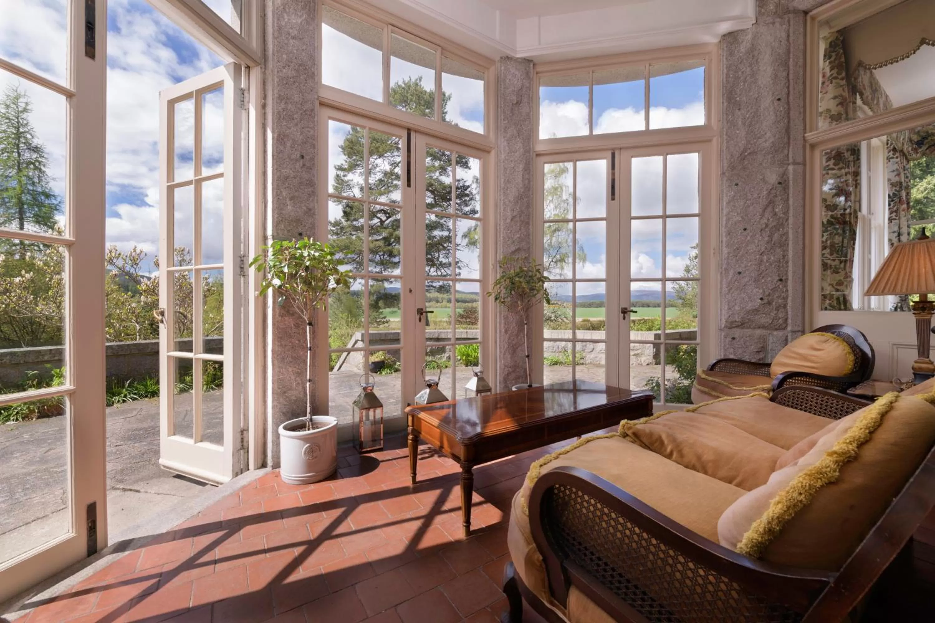 Seating area in Lys-Na-Greyne Country House