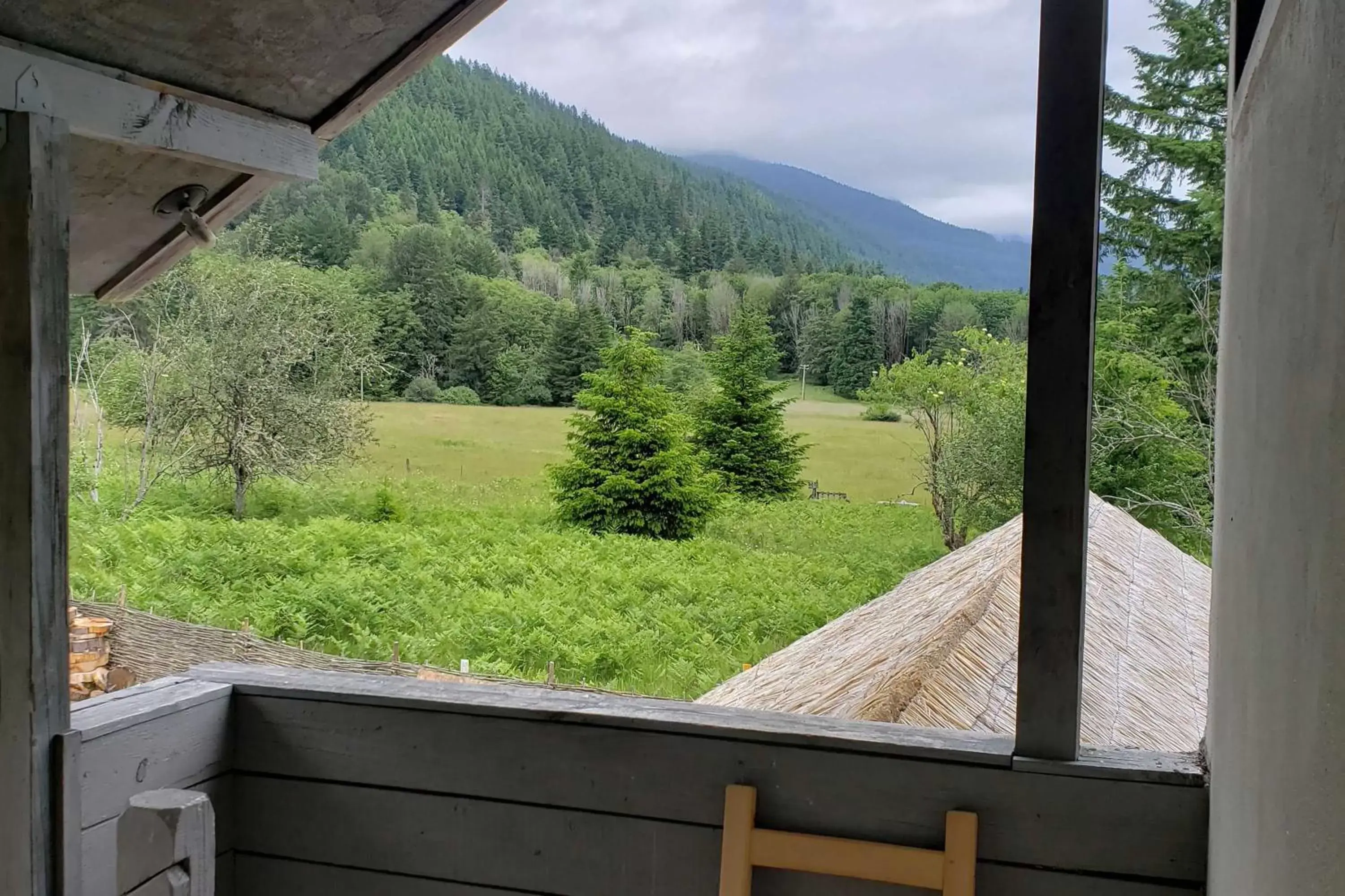 Balcony/Terrace, Mountain View in Paradise Village