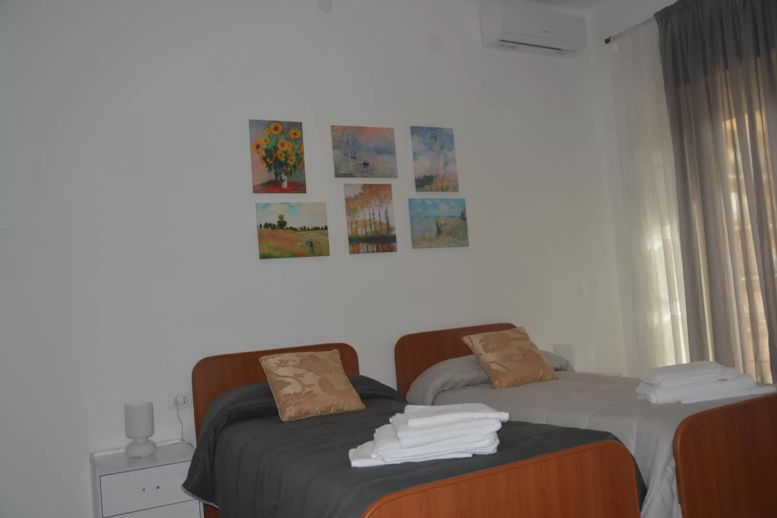 Superior Twin Room - single occupancy in ART B&B Superior Twin Room - single occupancy in ART B&B