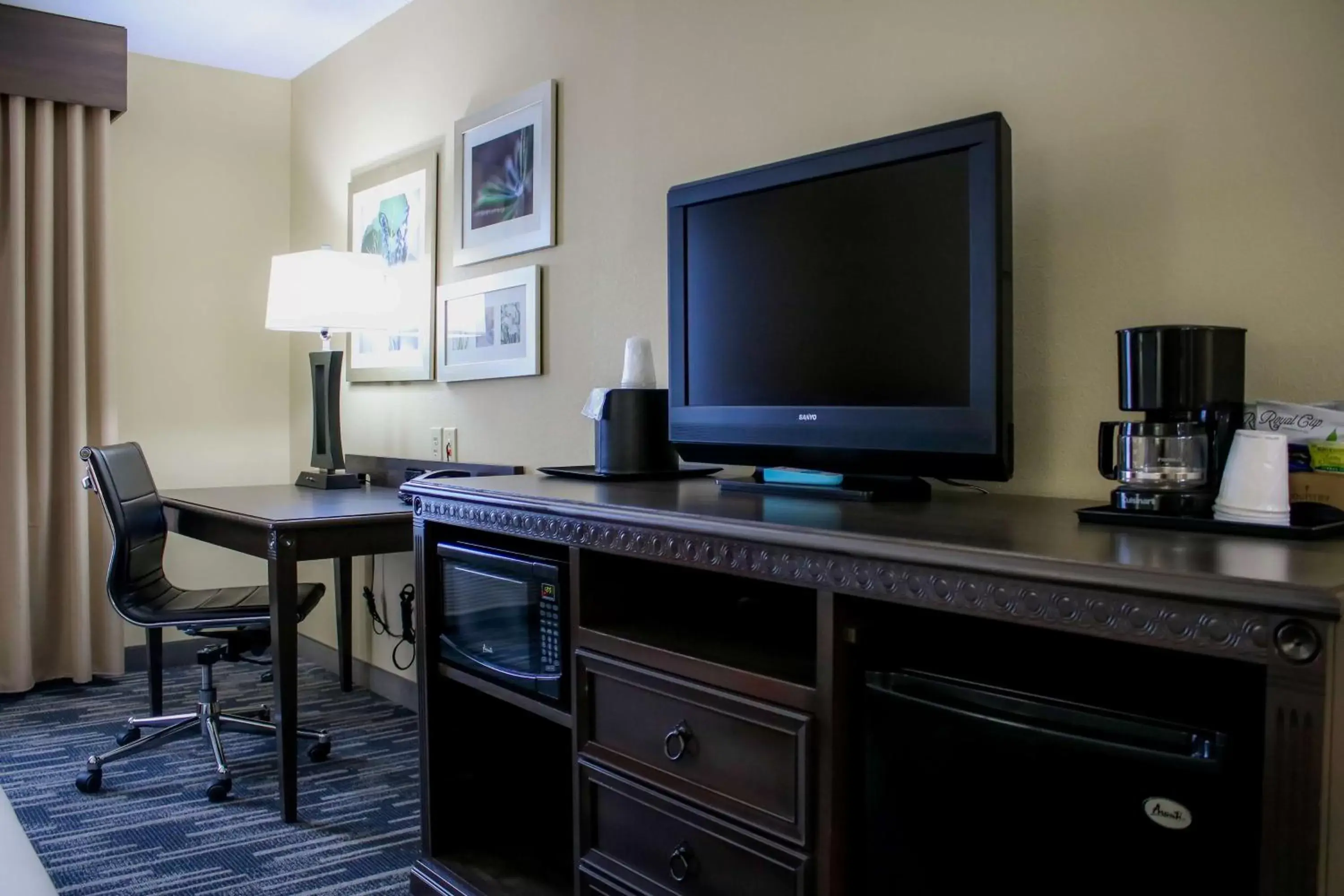 Other, TV/Entertainment Center in Country Inn & Suites by Radisson, Richmond West at I-64, VA