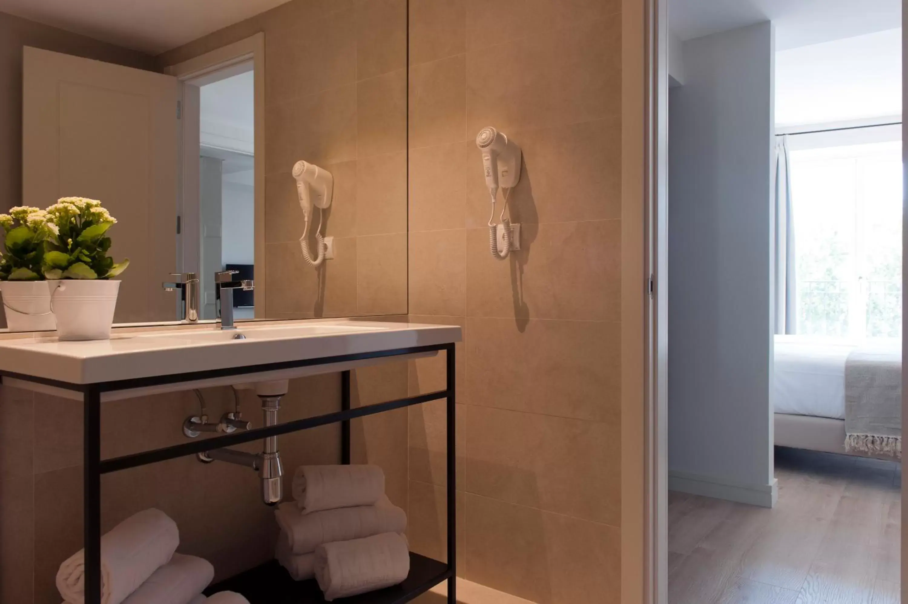 Bathroom in MH Apartments Central Madrid