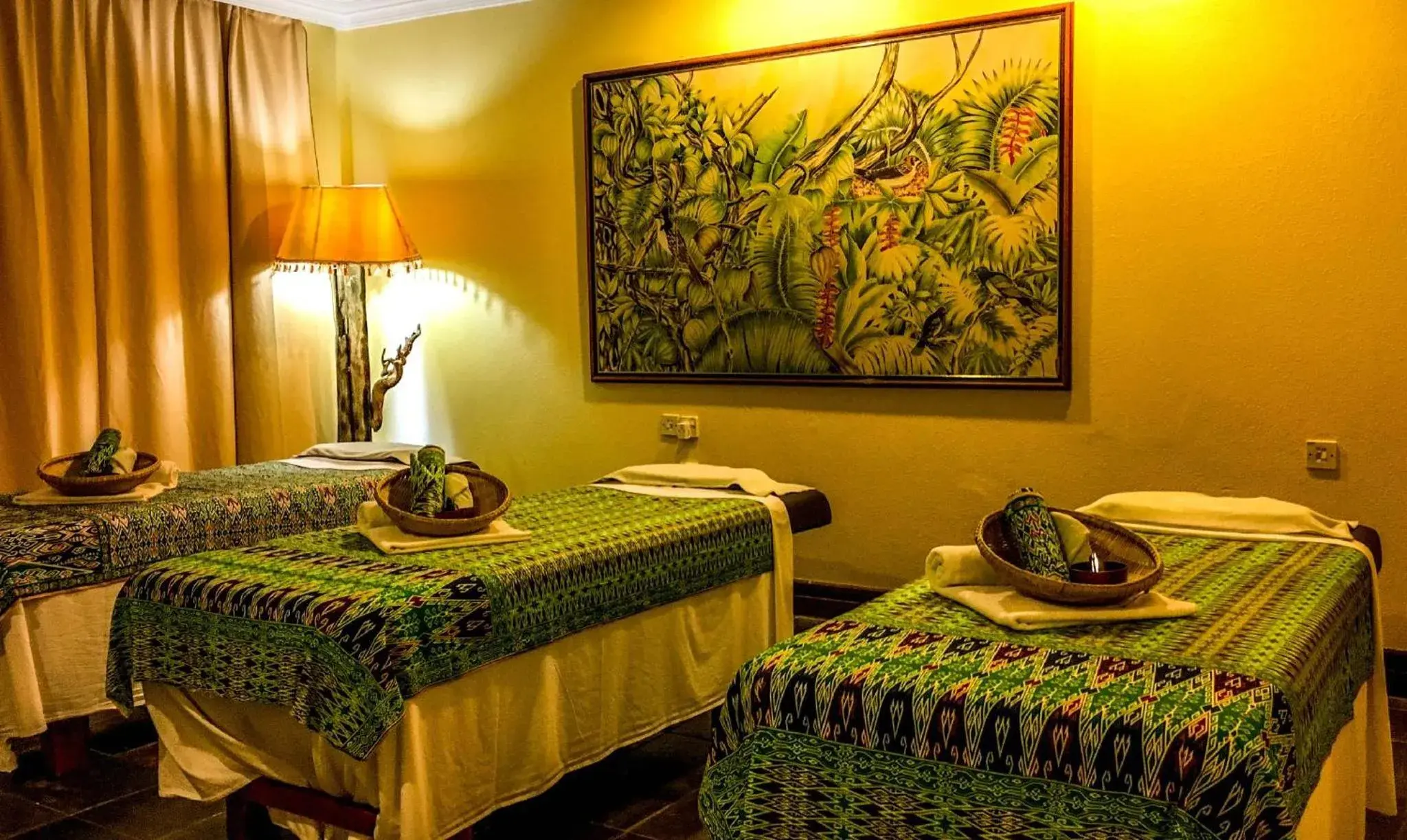 Massage, Bed in Palm Beach Resort & Spa