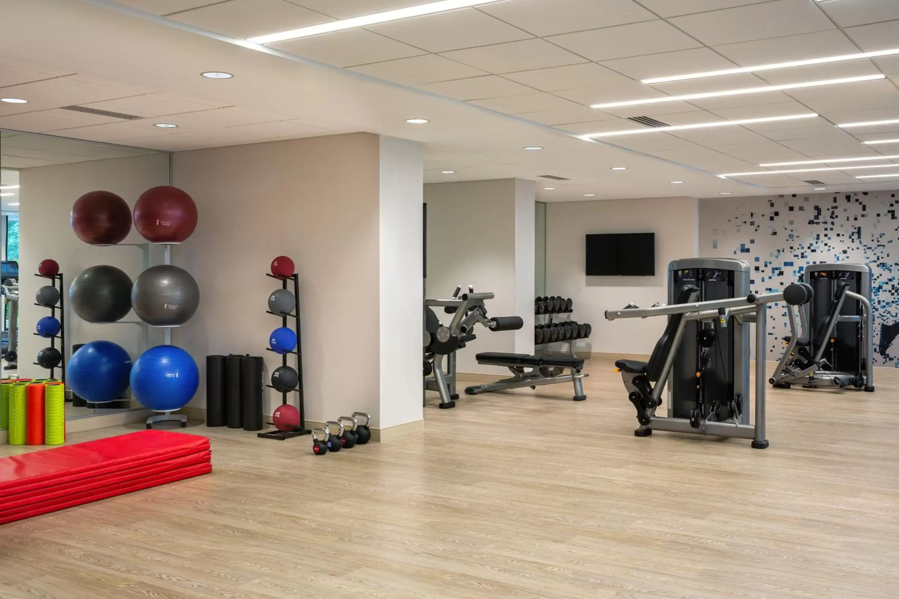 Fitness centre/facilities, Fitness Center/Facilities in Sheraton Norfolk Waterside Hotel