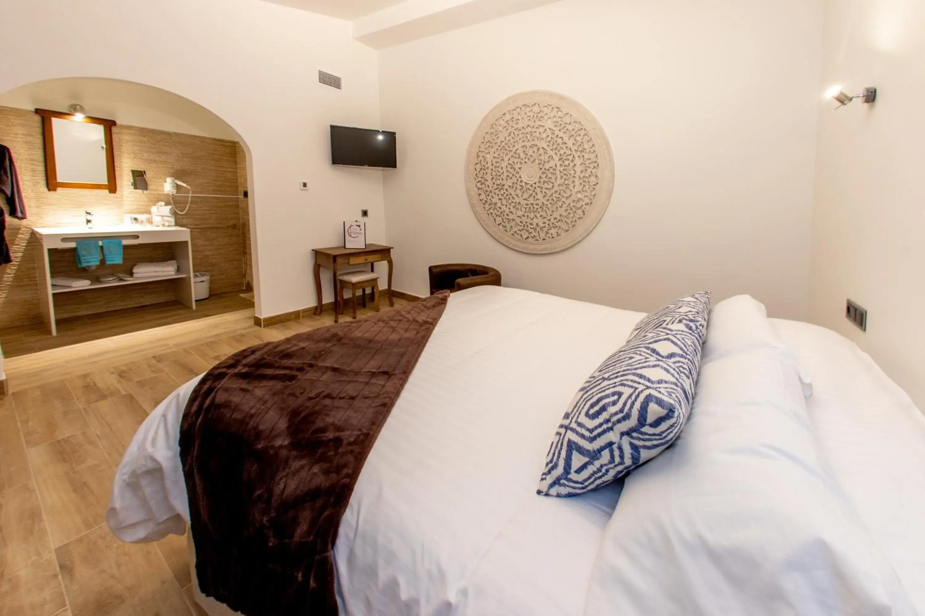 Triple Room with Pool View in Artmonia Triple Room with Pool View in Artmonia