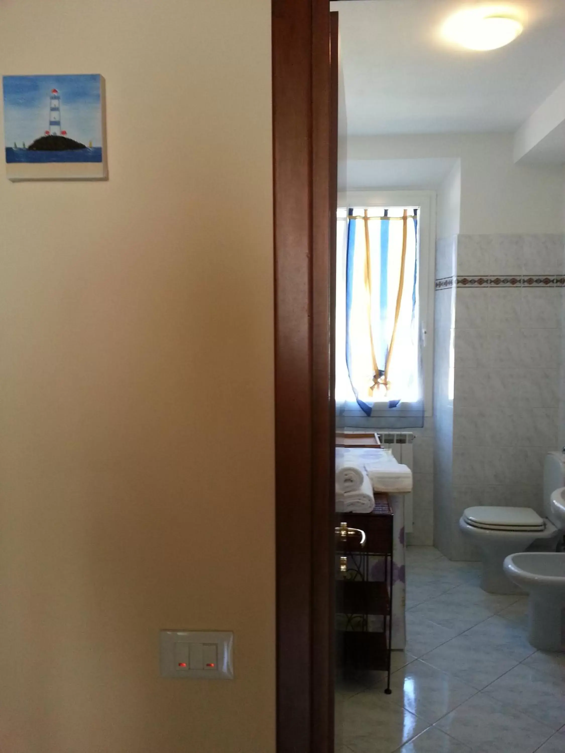 Bathroom in Burlamacco Gold