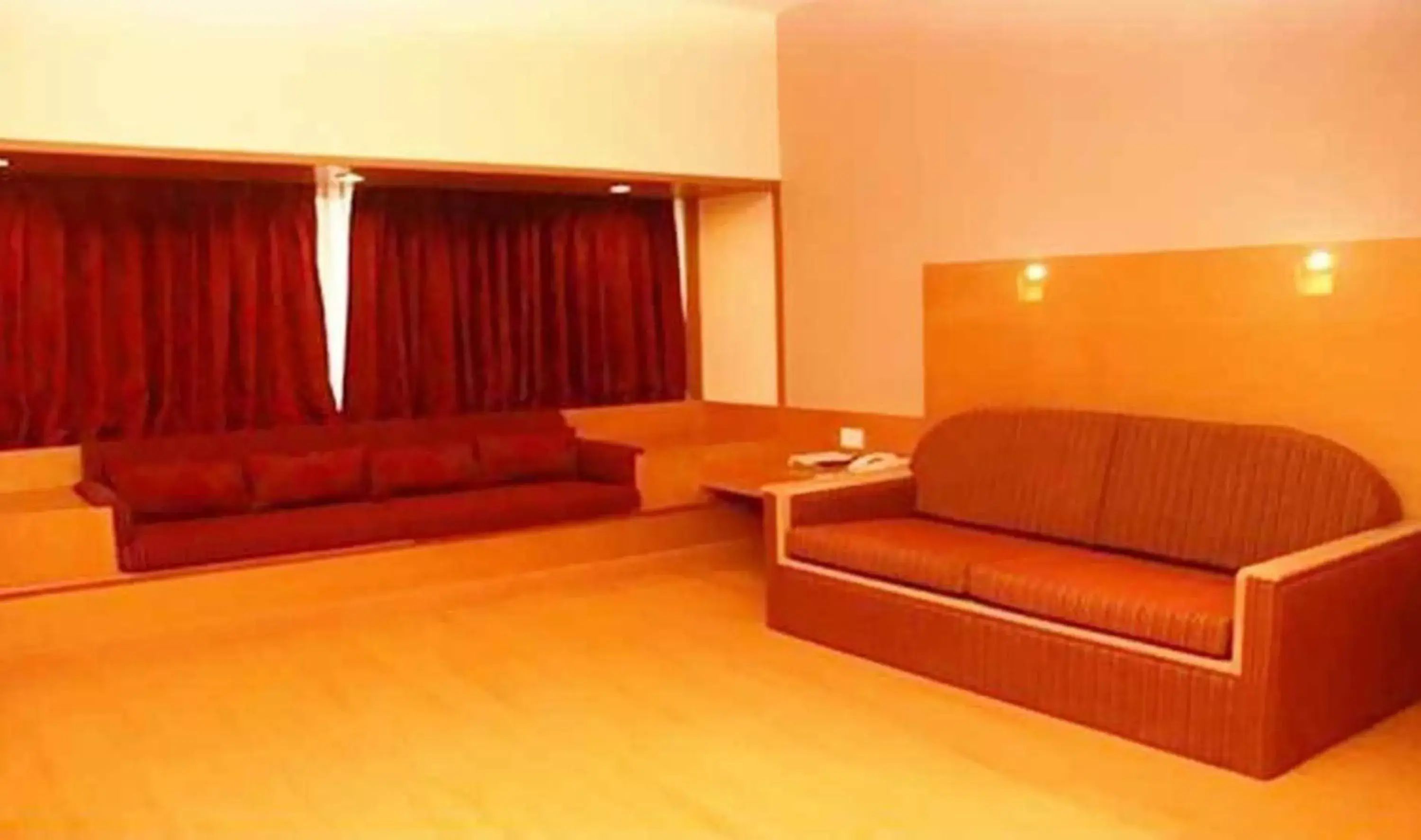 Lounge or bar, Seating Area in Hotel Vits Aurangabad