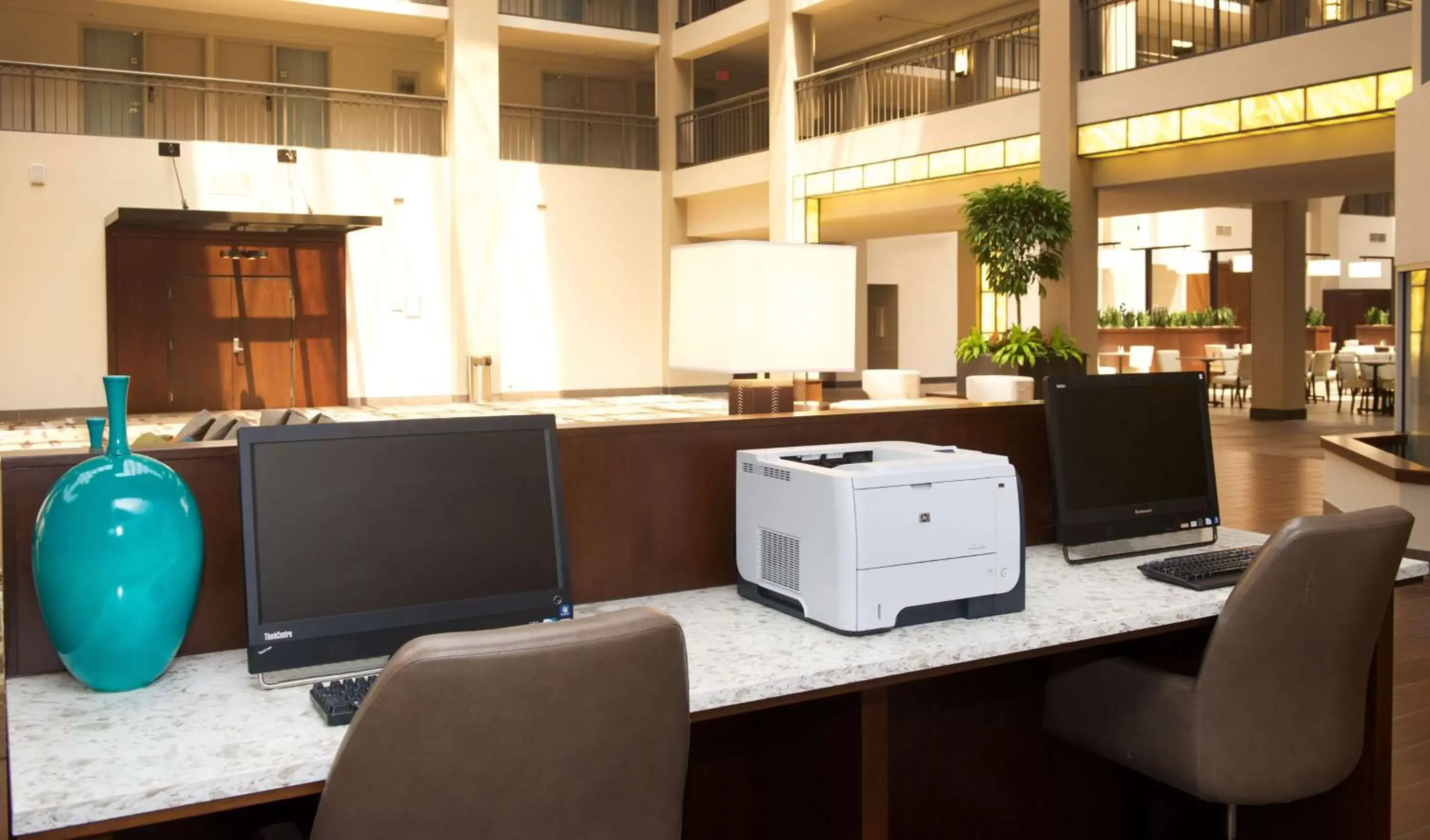 Business facilities in Embassy Suites by Hilton Cincinnati Northeast - Blue Ash