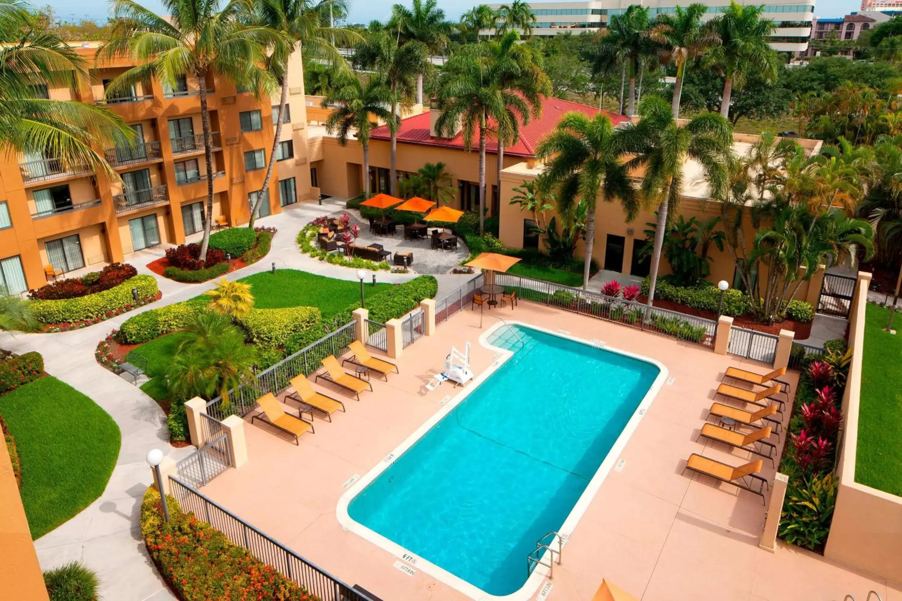 Property building, Pool View in Sonesta Select Boca Raton
