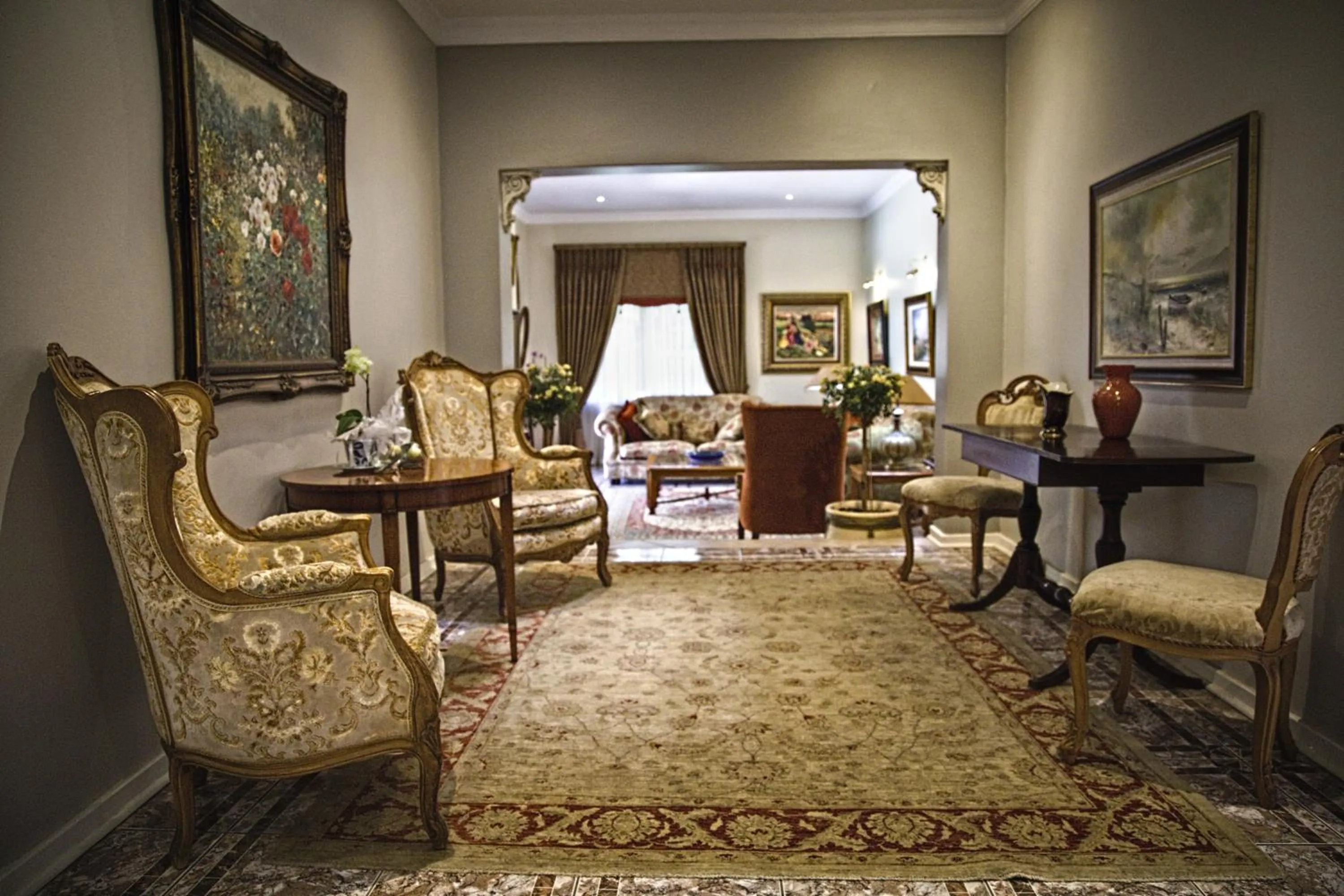Living room in Royal Ridge Guesthouse