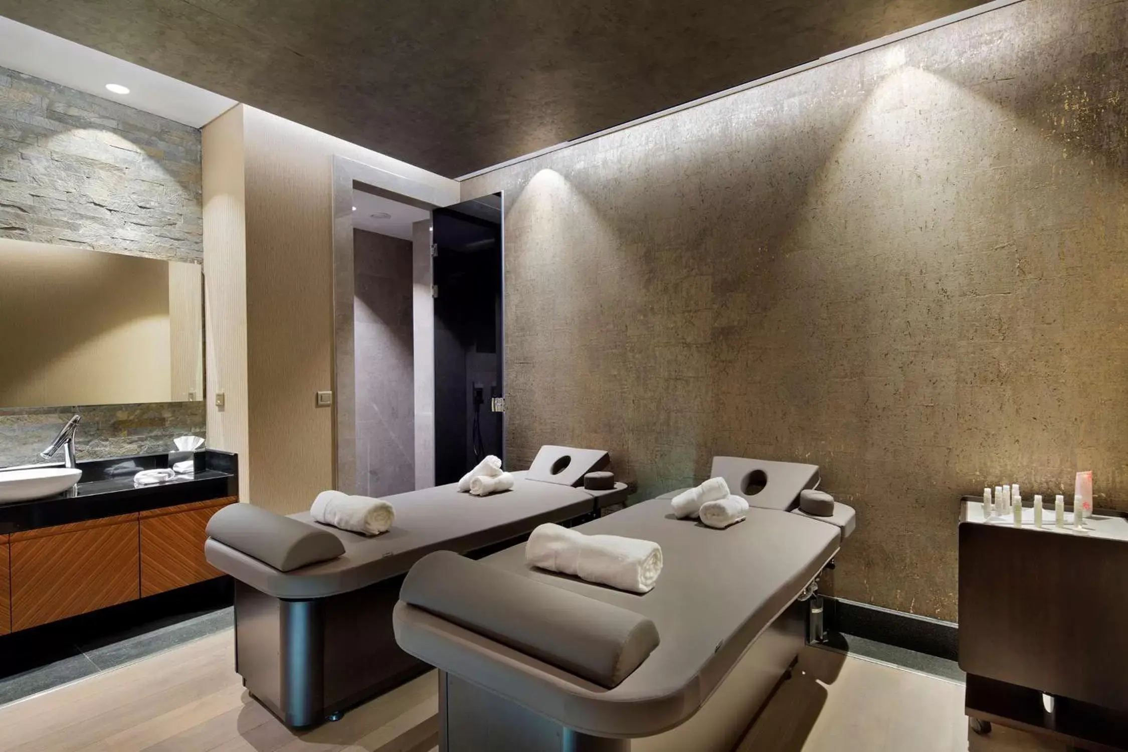 Spa and wellness centre/facilities, Spa/Wellness in DoubleTree by Hilton Istanbul - Piyalepasa