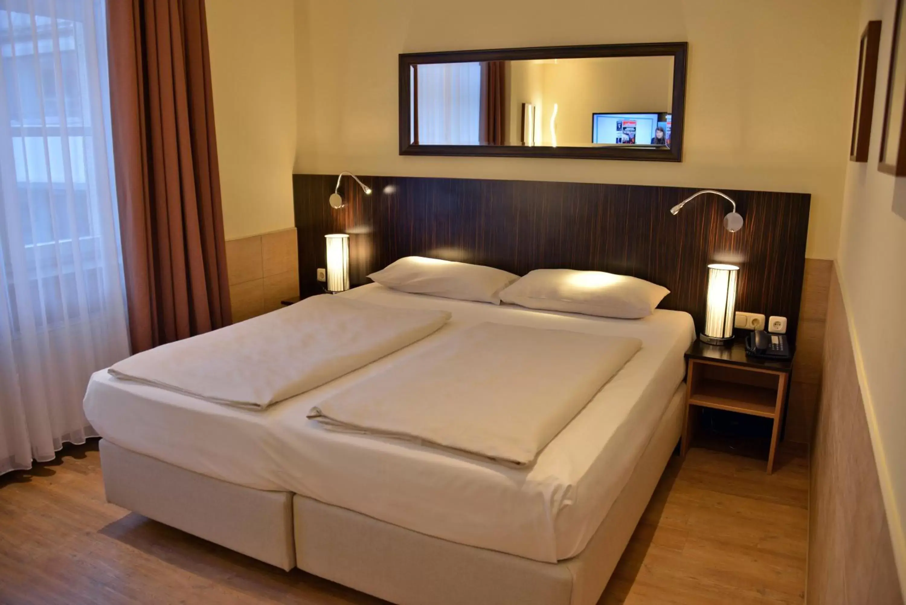 Photo of the whole room, Bed in Arthotel Munich Photo of the whole room, Bed in Arthotel Munich