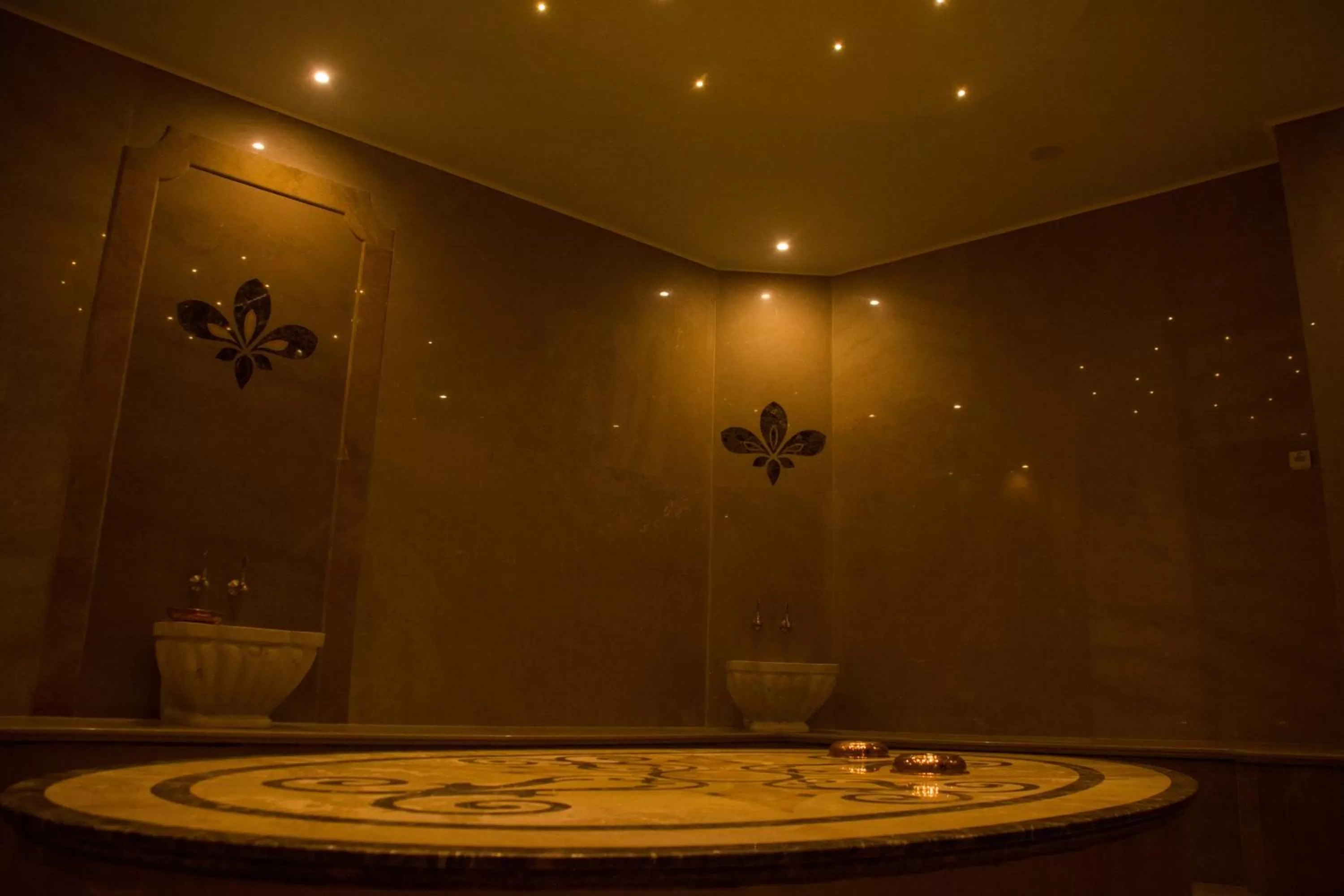 Massage in Hotel Epidamn Boutique & Spa