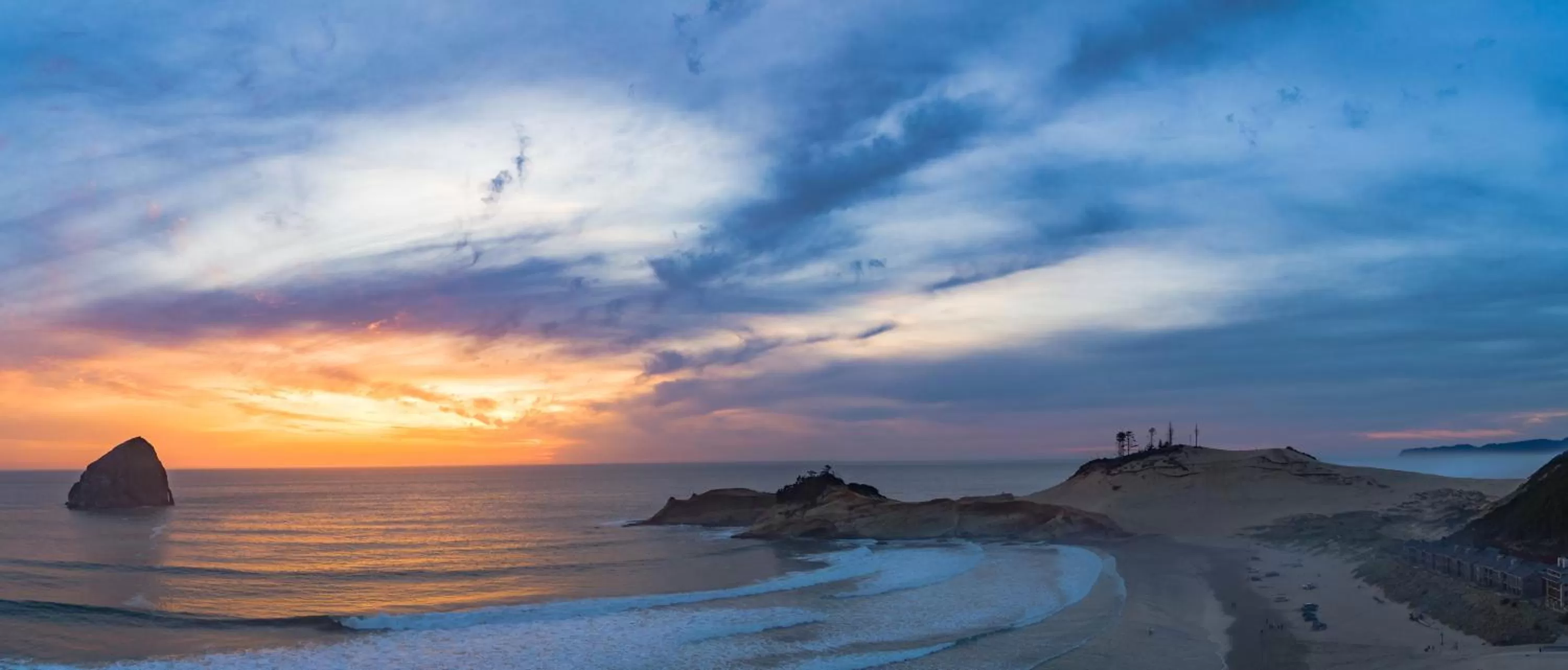 Beach in Headlands Coastal Lodge & Spa