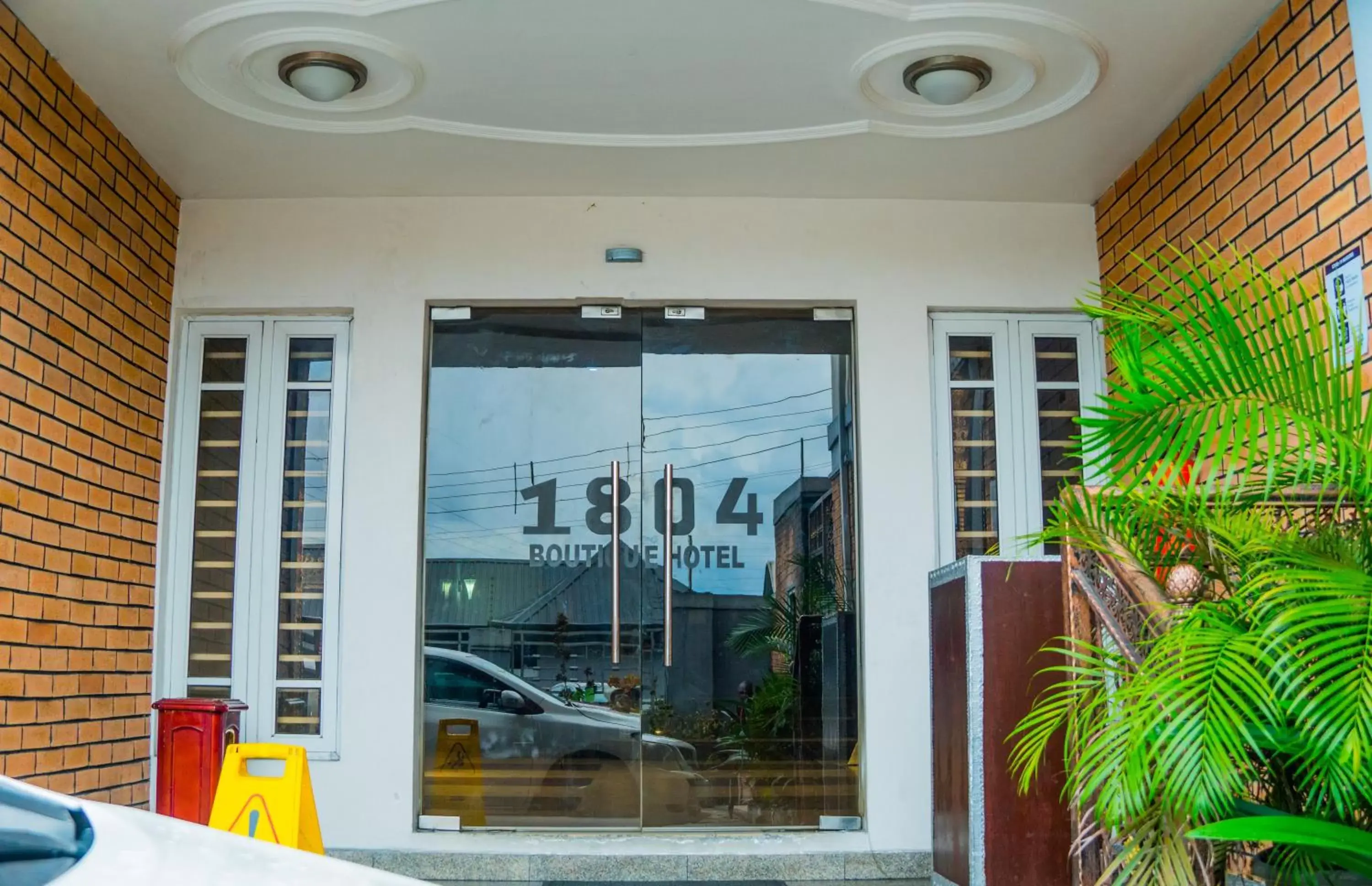 Facade/entrance in 1804 Boutique Hotel Facade/entrance in 1804 Boutique Hotel