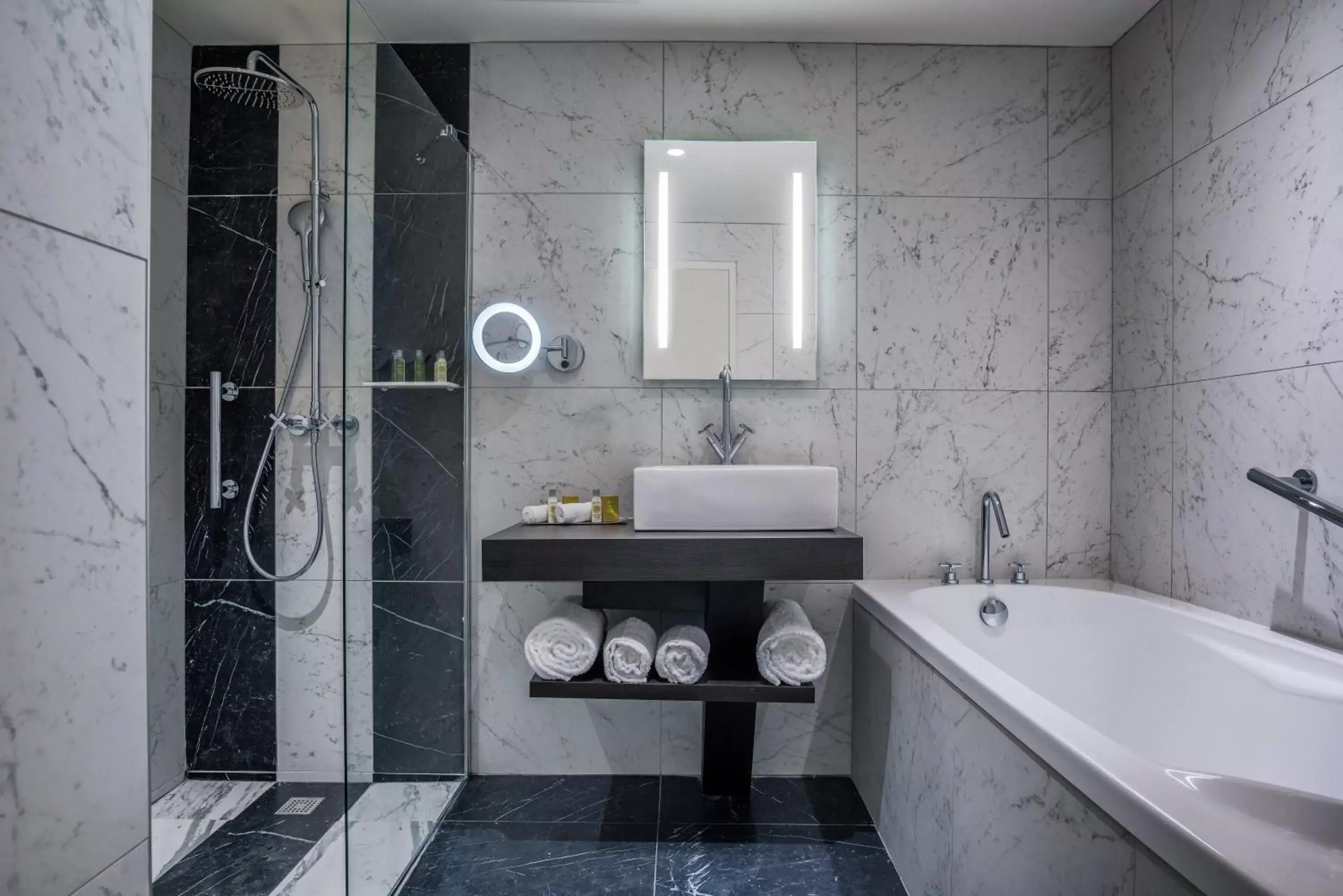 Bathroom in Hotel du Roi & Spa by SOWELL COLLECTION